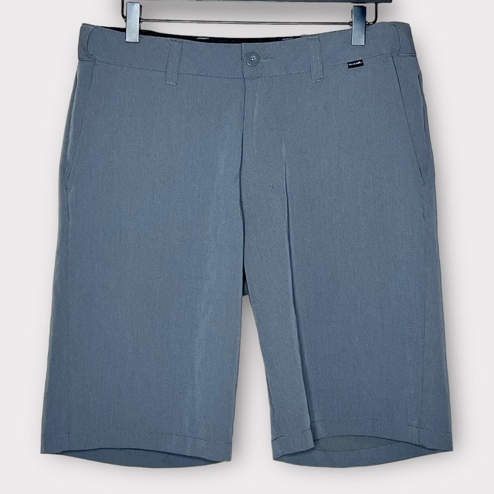 TravisMathew TRAVIS MATHEW gray flat front shorts Size US 32 / EU 48 - 1 Thumbnail