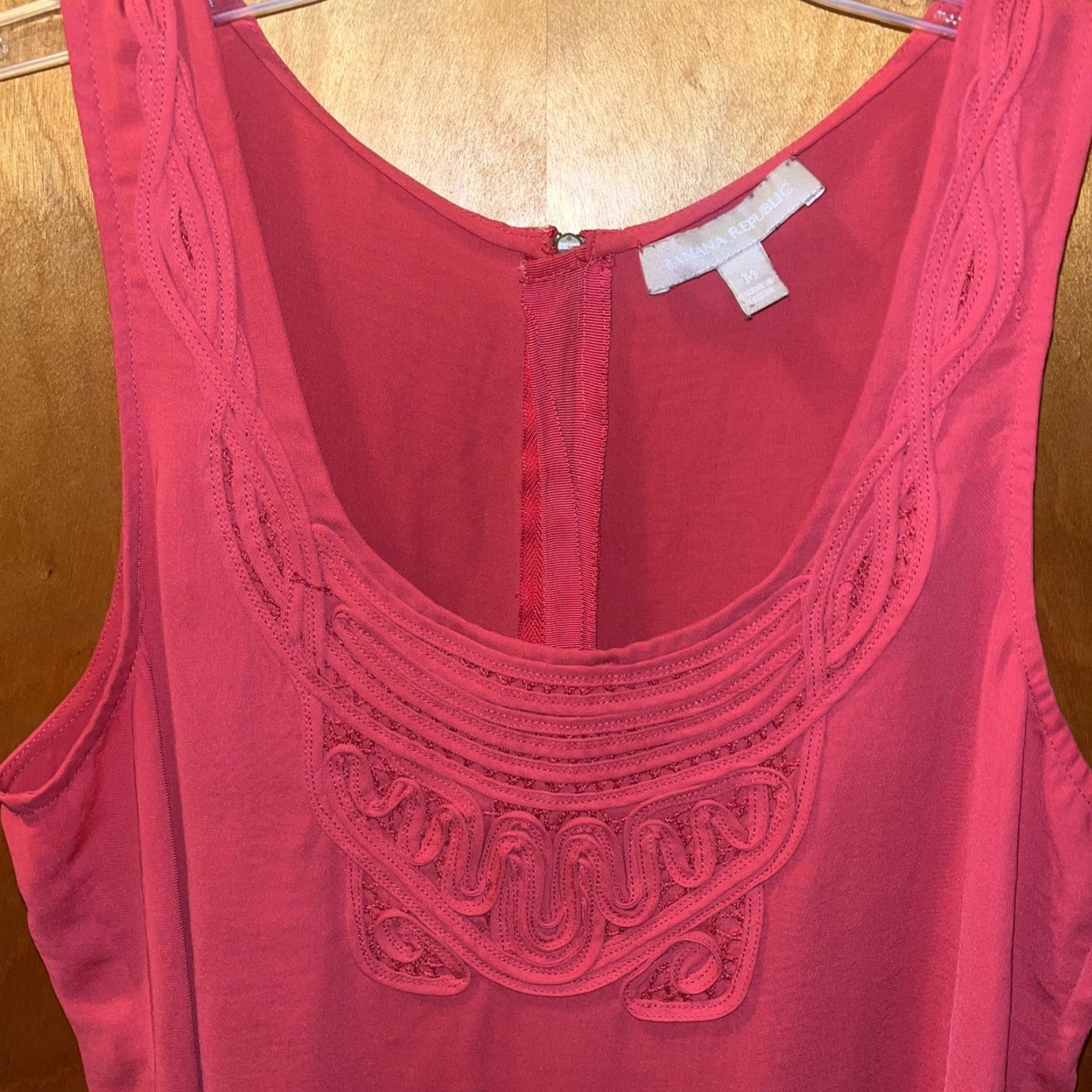 Banana Republic Banana Republic Blouse Womens M Pink Sleeveless W/ Decorative Ribbon Shirt Size M / US 6-8 / IT 42-44 - 2 Thumbnail