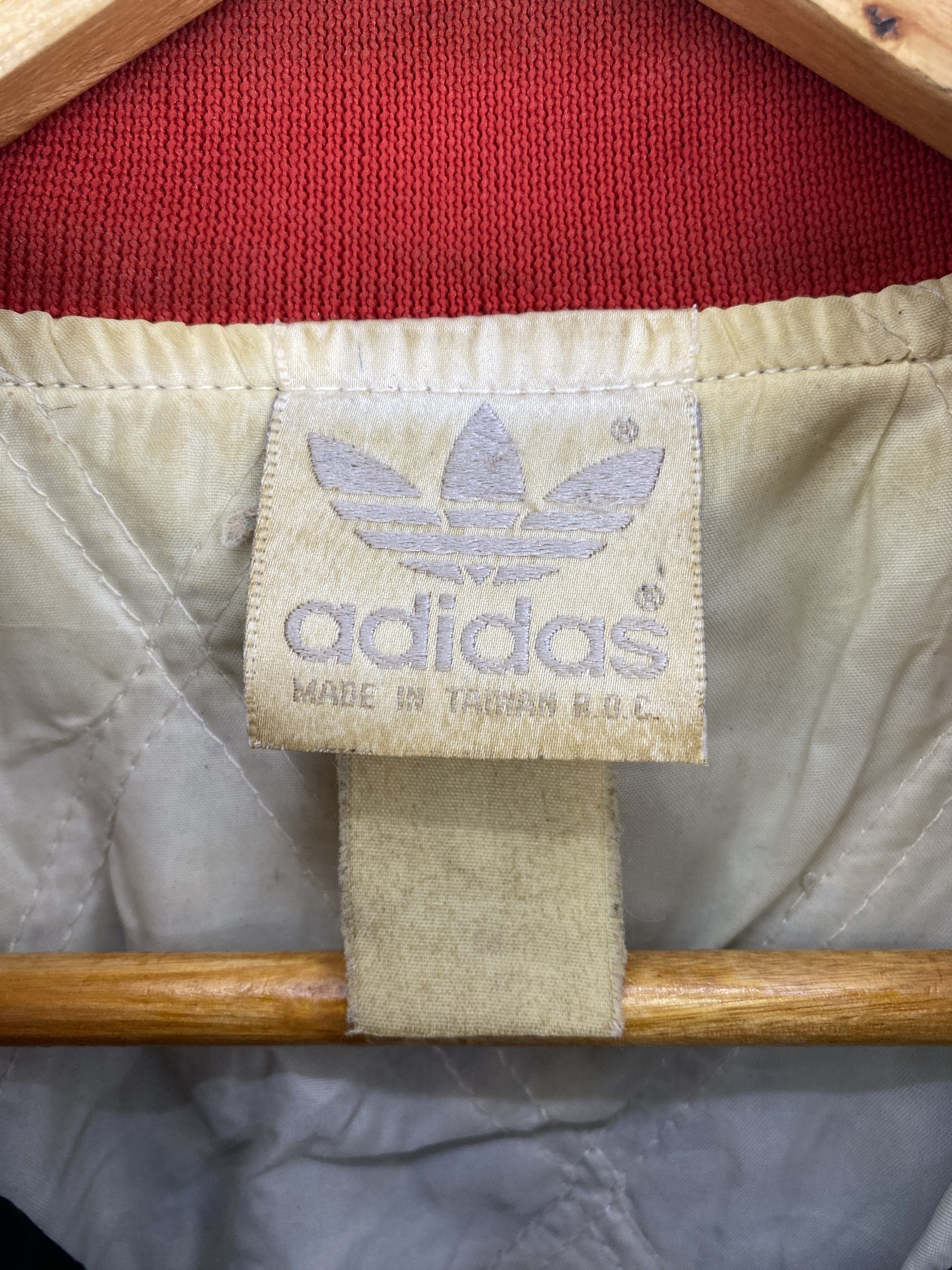 Adidas × Vintage Vintage 80s Adidas Bomber Nylon Jacket J1920 Size US L / EU 52-54 / 3 - 5 Thumbnail