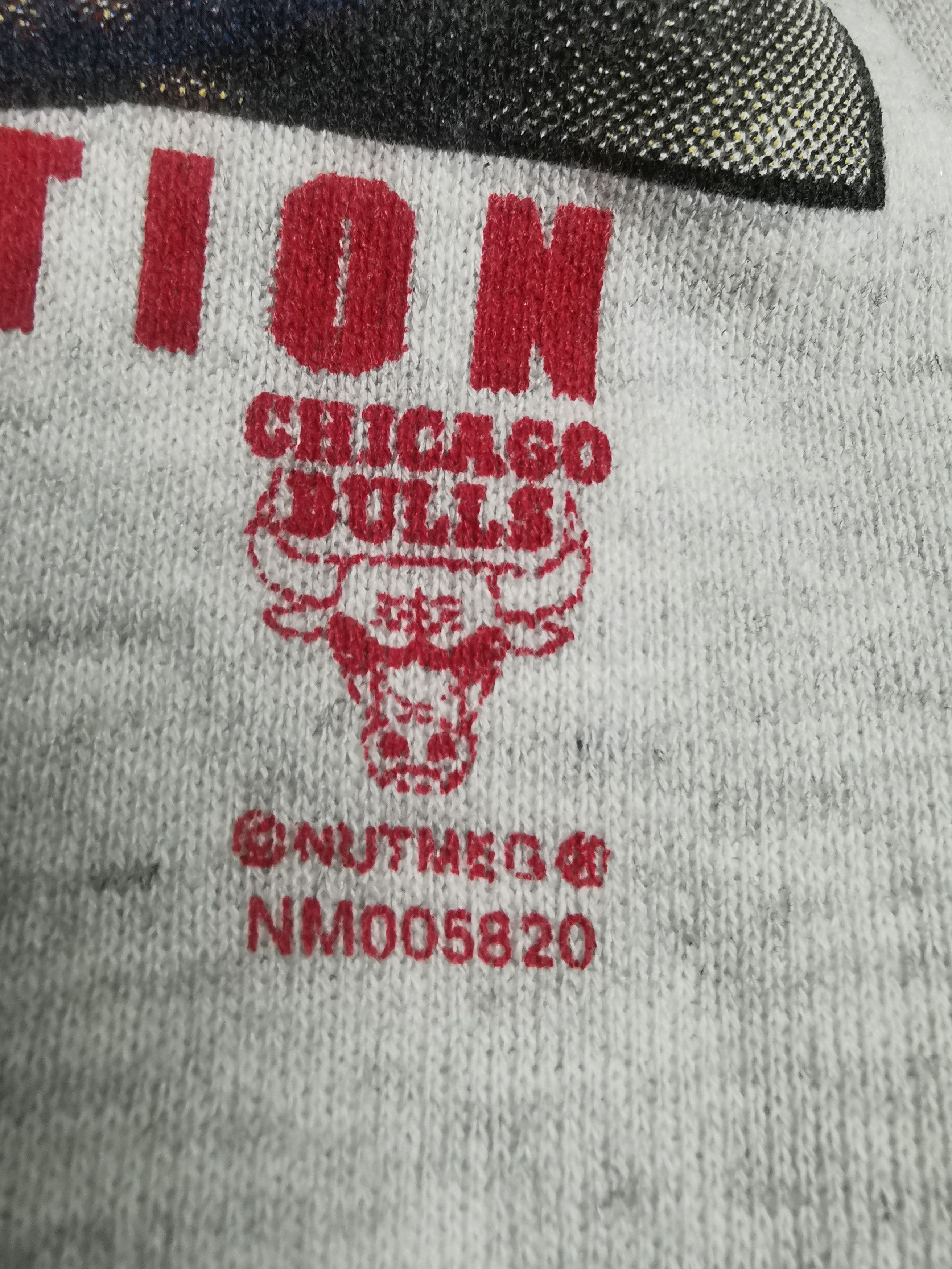 NBA 90s Vintage Chicago Bulls Foot Bench Sweatshirt Streetwear Size US XL / EU 56 / 4 - 7 Thumbnail