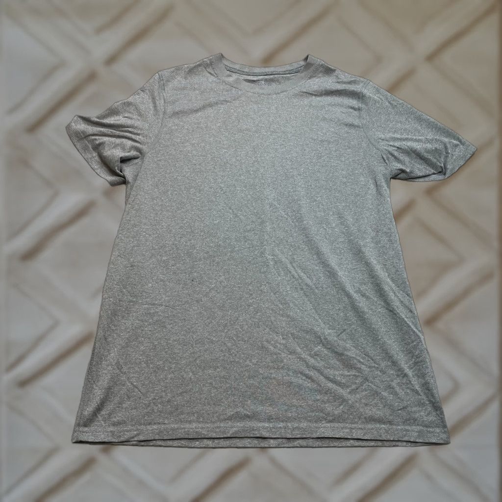 Anvil Anvil Activewear Shirt Adult Medium Gray Short Sleeve Stretch Solid Gym Exercise Size M / US 6-8 / IT 42-44 - 1 Thumbnail