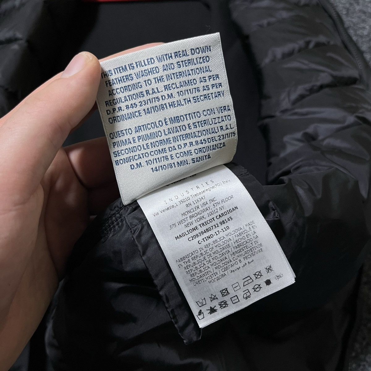 Moncler Moncler vest down Size M / US 6-8 / IT 42-44 - 19 Thumbnail