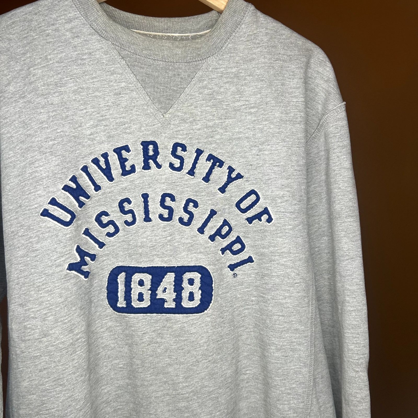 Vintage Y2K American Eagle Ole Miss Sweatshirt Medium Size US M / EU 48-50 / 2 - 5 Thumbnail