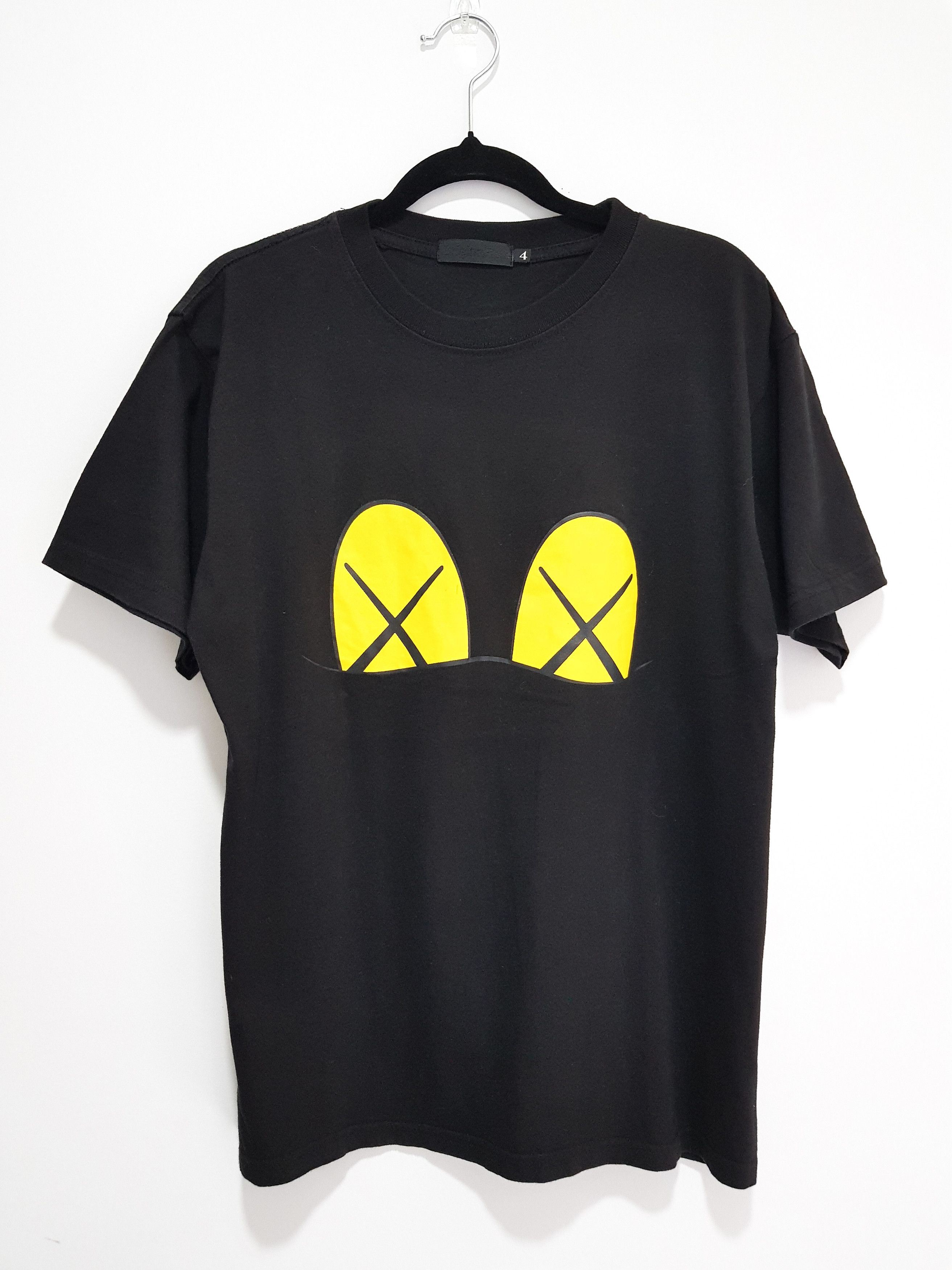 image of Original Fake Kaws Black T-Shirt Size 4 Made In Japan, Men's