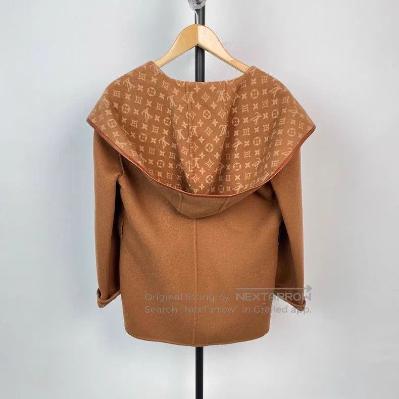 Louis Vuitton Louis Vuitton Presbyopic bathrobe coat Size XS / US 0-2 / IT 36-38 - 2 Thumbnail