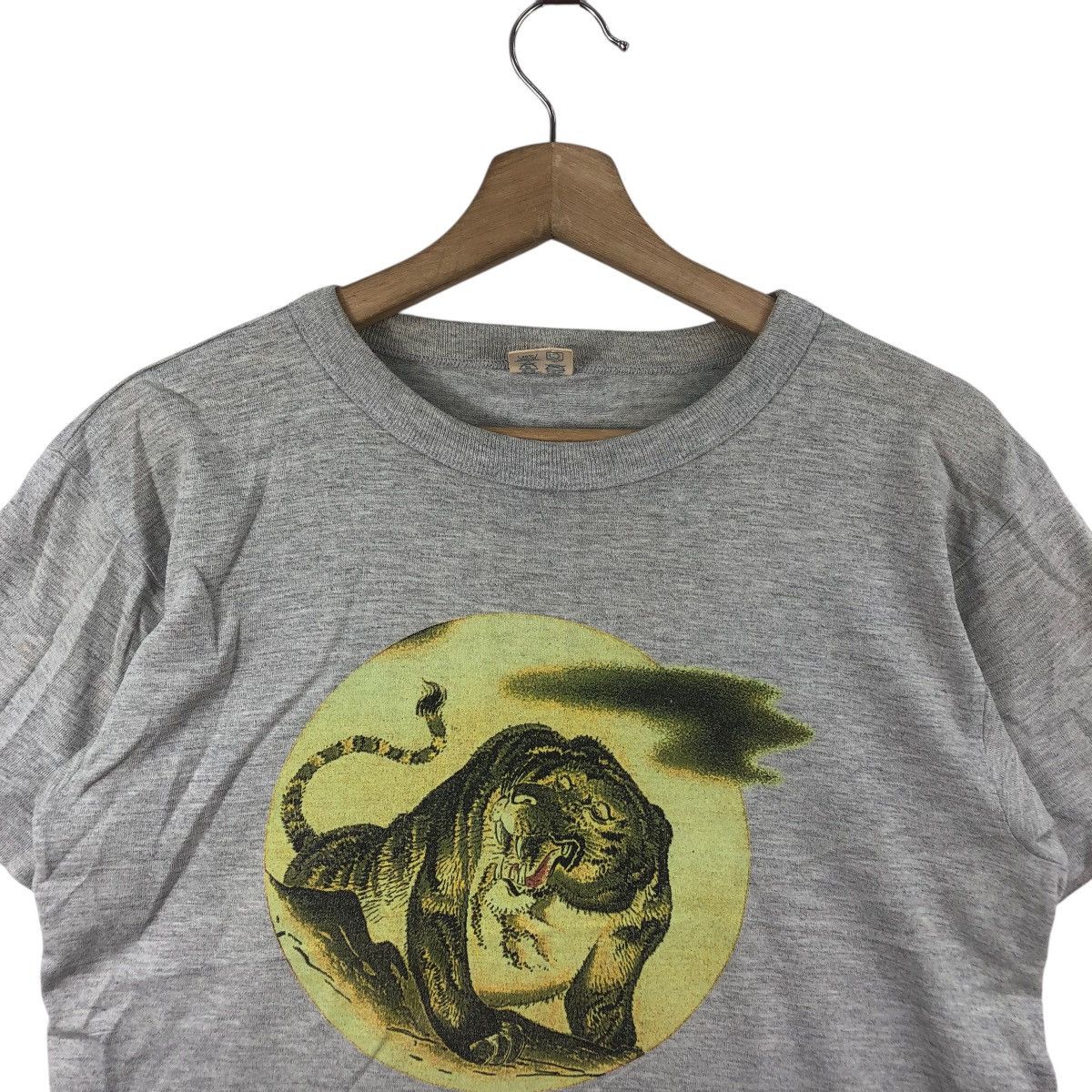 Vintage Vintage SUKAJAN T SHIRTS Tiger Japan Souvenir Tee Shirt Top Size US L / EU 52-54 / 3 - 2 Thumbnail
