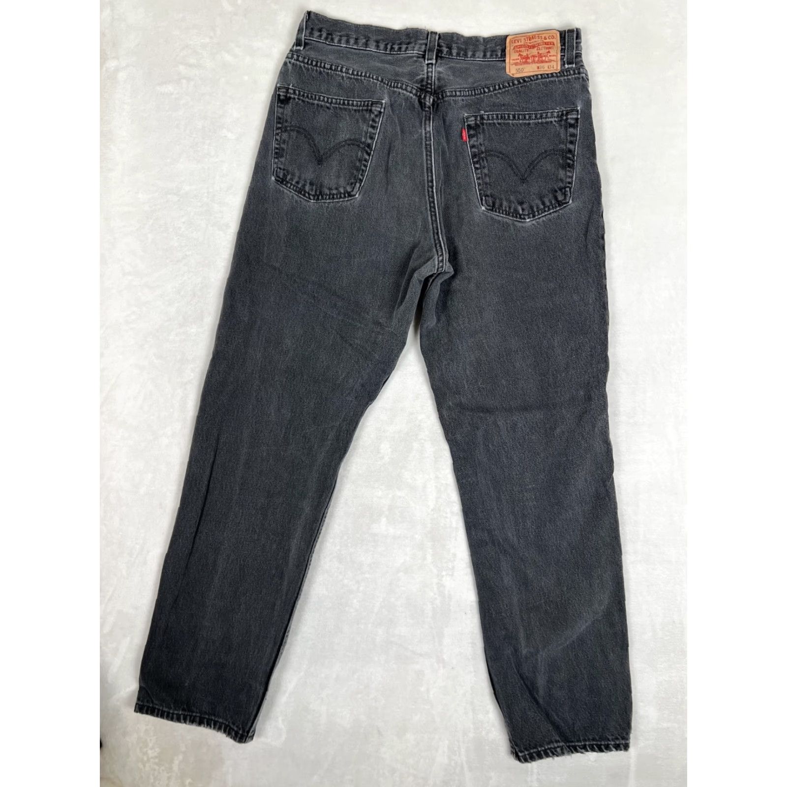 Levi's VINTAGE Levi’s 550 Jeans Black Denim 32x32 Relaxed Fit Mid Rise 5-Pocket Grunge 90s USA Jeans Mens Size US 32 / EU 48 - 7 Thumbnail