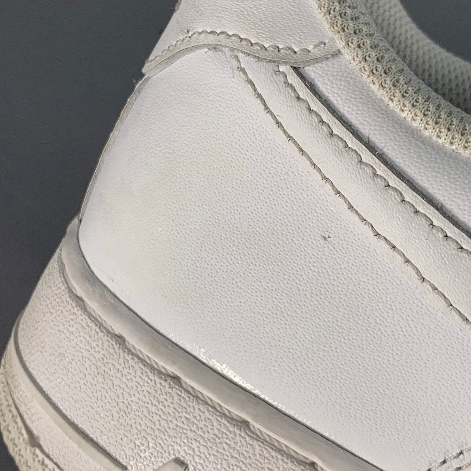 Nike NIKE Size 10 White Leather Rubber Sole Platform Sneakers Size US 10 / EU 43 - 12 Thumbnail