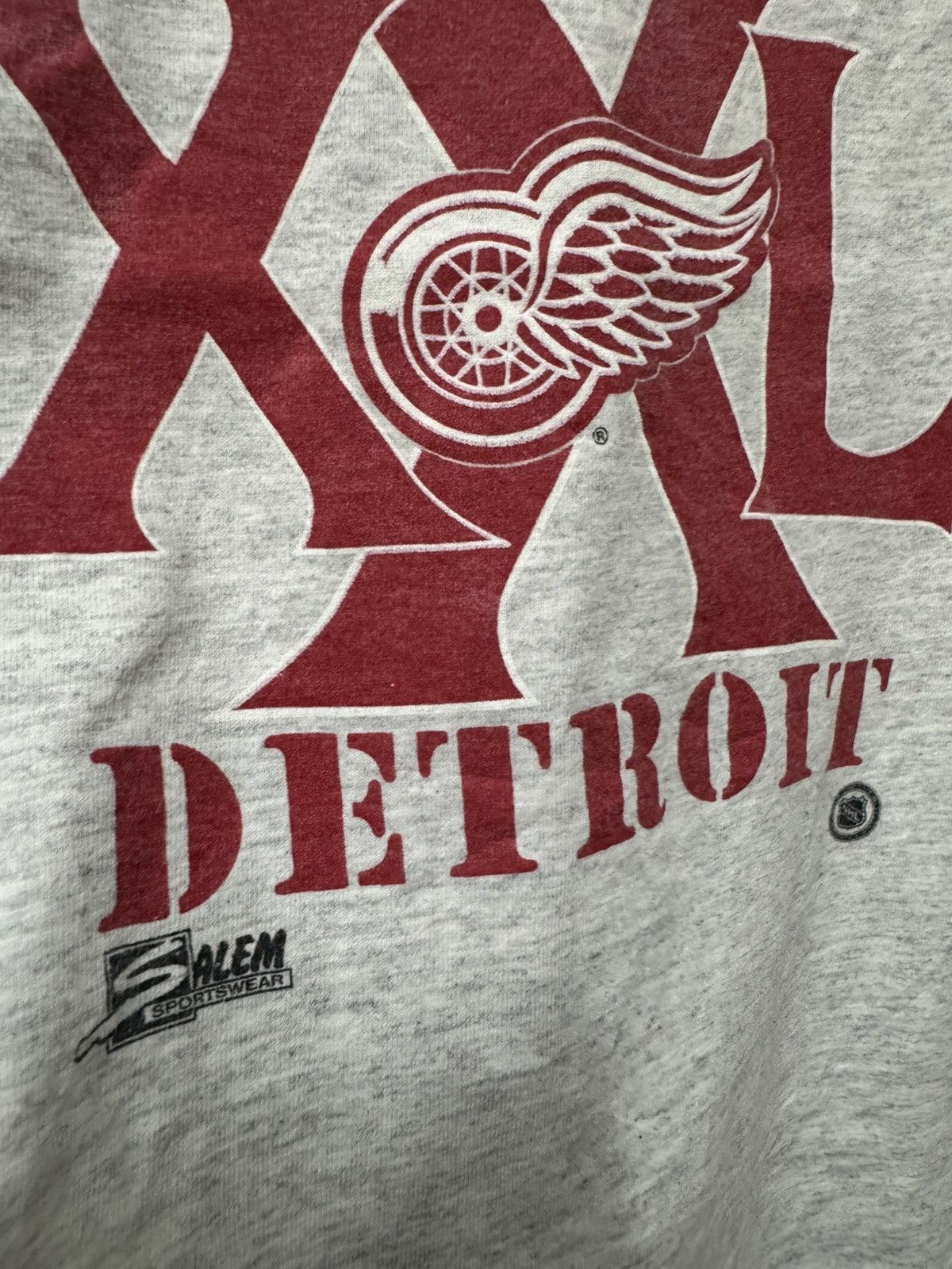 Vintage Vintage Red Wings Detroit Logo Salem Tag T shirt Size US XL / EU 56 / 4 - 3 Thumbnail