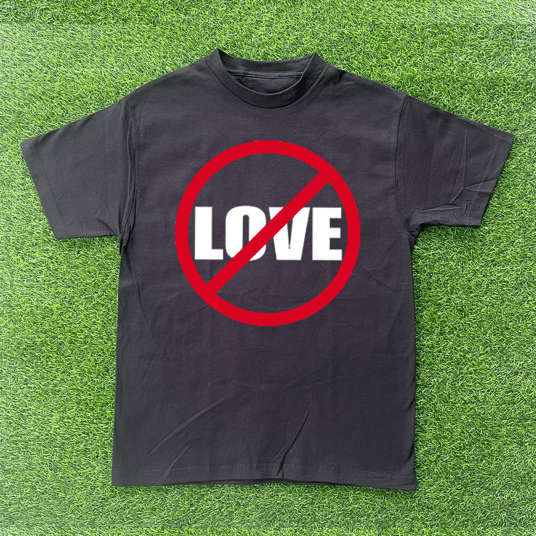 Vintage NO LOVE TSHIRT Size US L / EU 52-54 / 3 - 1 Preview