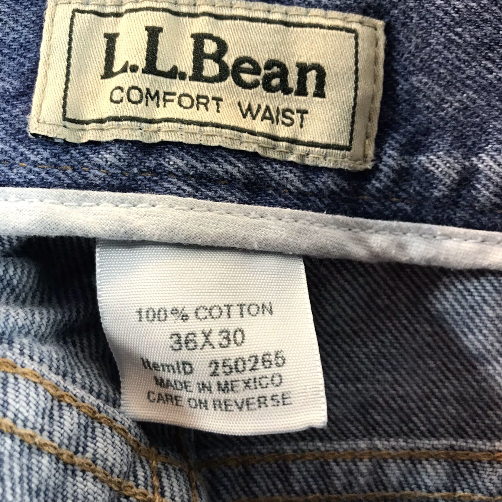 Vintage VINTAGE L.L. Bean Jeans Men’s Size 36x30 Comfort Waist Straight Fit Blue Denim 90s Classic Size US 36 / EU 52 - 7 Thumbnail