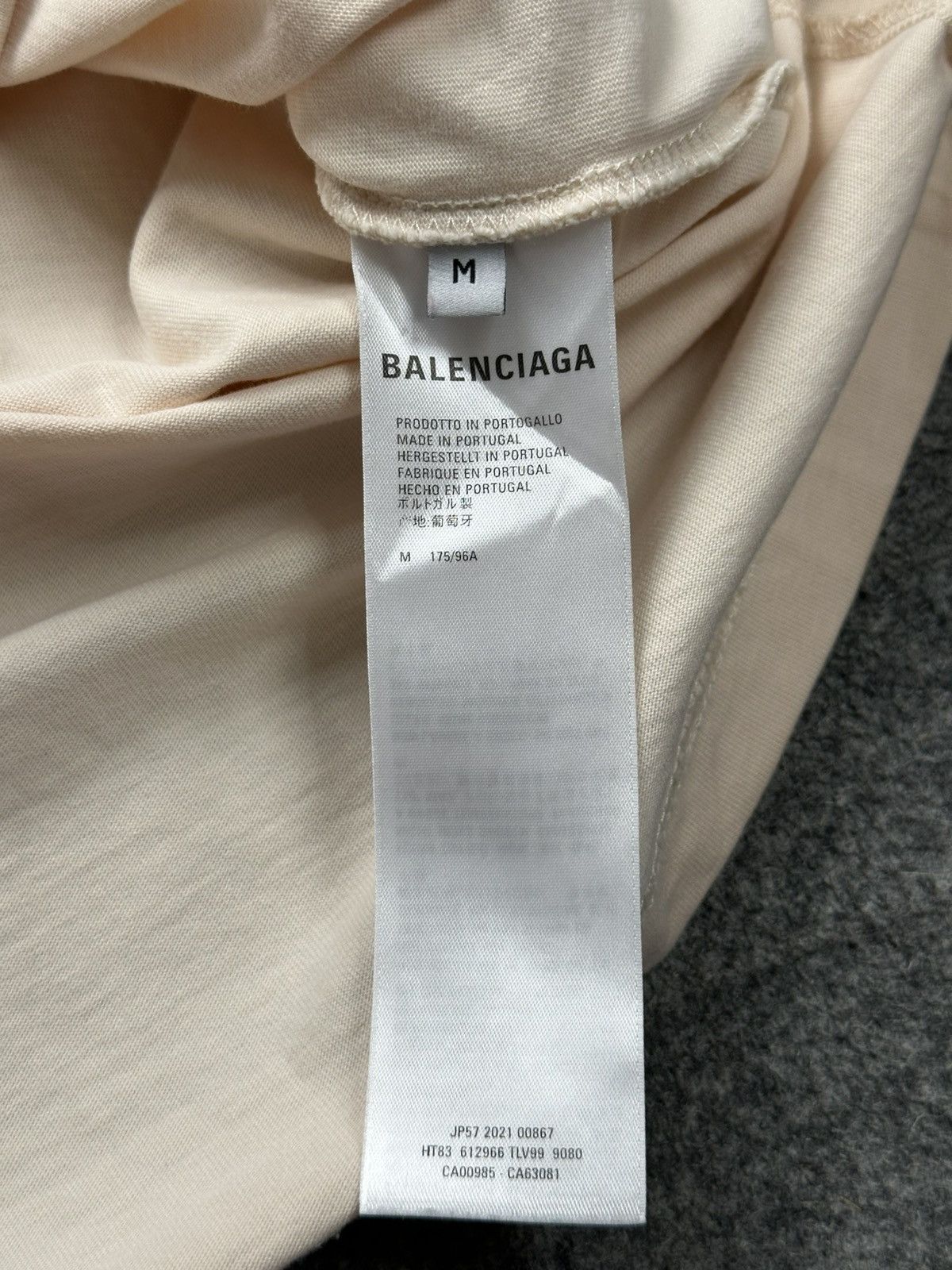 Balenciaga Balenciaga - UNIFIT SS21 Embroidered Chest Logo Chalky White Size US M / EU 48-50 / 2 - 9 Thumbnail