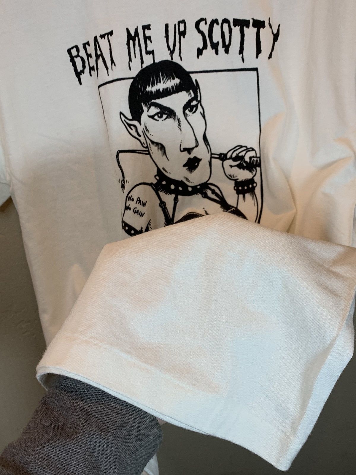 Vintage *RARE* Vintage Beat Me Up Scotty BDSM Single Stitch T-Shirt Size US M / EU 48-50 / 2 - 3 Thumbnail