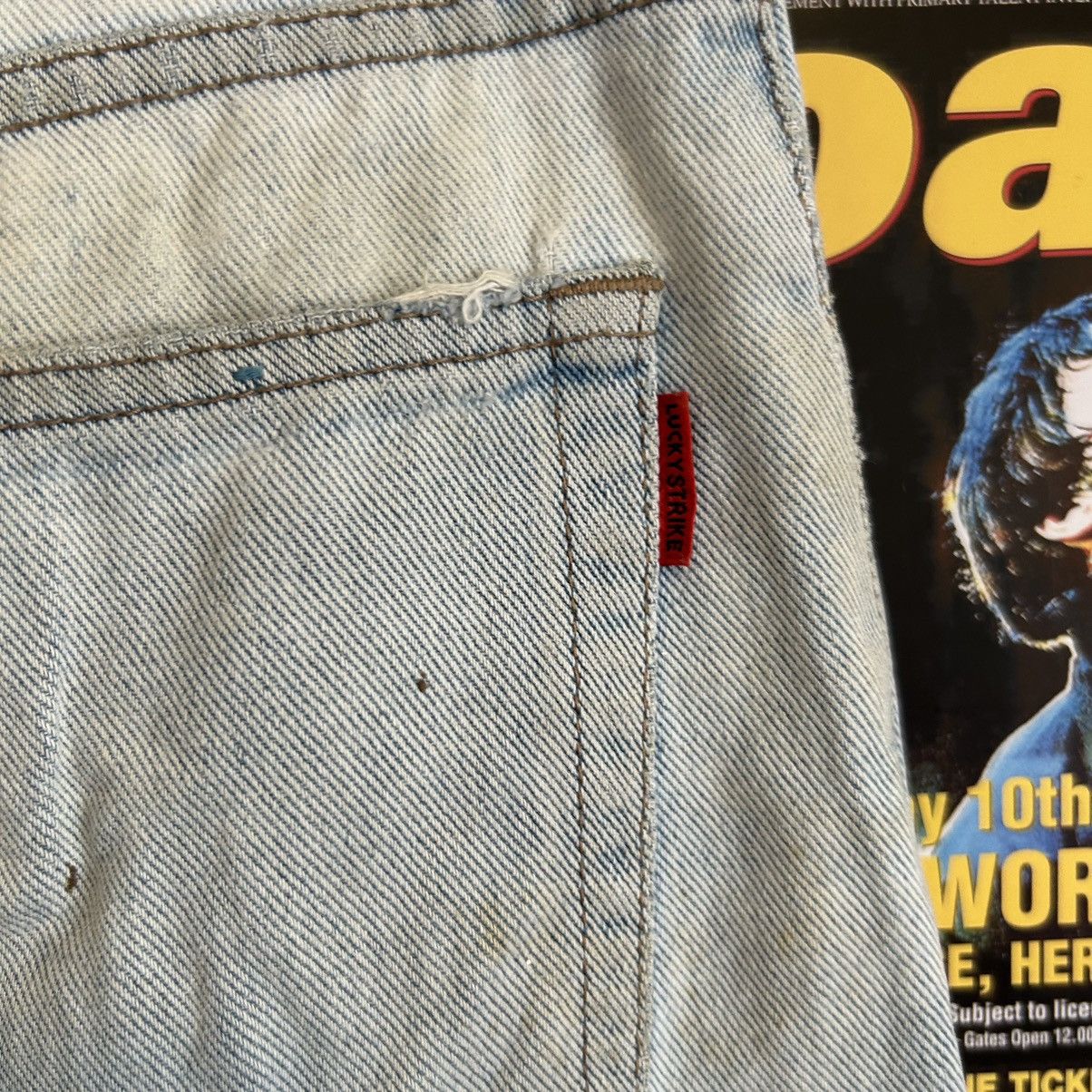 Japanese Brand Vintage Lucky Strike Blue Wash Distressed Denim Size US 30 / EU 46 - 9 Thumbnail