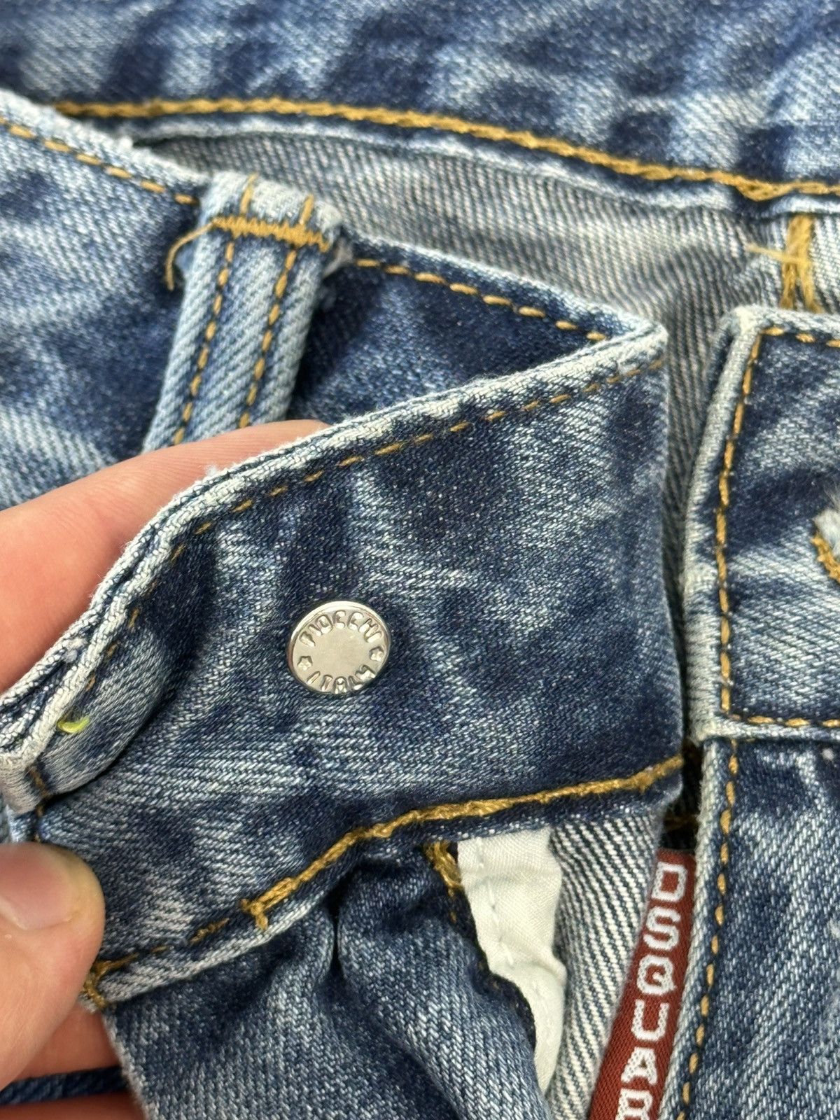 Dsquared2 D2 Dsquared2 Vintage Distressed Made in Italy Blue Jeans Size US 31 - 13 Thumbnail