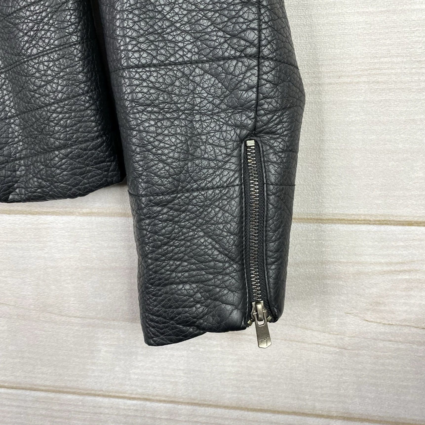 Vintage **Womens Truth Of Touch Black Full Zip Faux Leather Moto Jacket M** User: **Truth Of Touch Women's Black Full Zip Faux Leather Moto Jacket Size M** Size M / US 6-8 / IT 42-44 - 4 Thumbnail