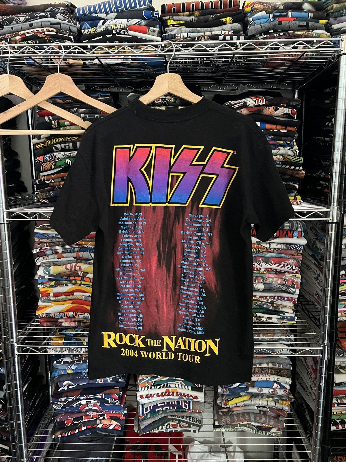 KISS 2004 Kiss Rock the Nation World Tour Band Tee Size US M / EU 48-50 / 2 - 2 Thumbnail