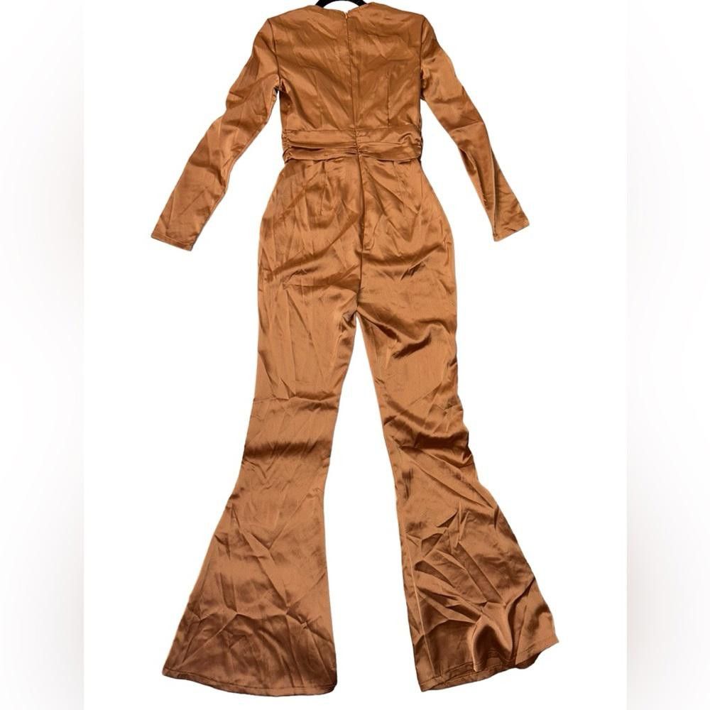 Designer PrettyLittleThing NWT Chocolate Satin Flare Leg Jumpsuit 4 Size 27" / US 4 / IT 40 - 4 Thumbnail