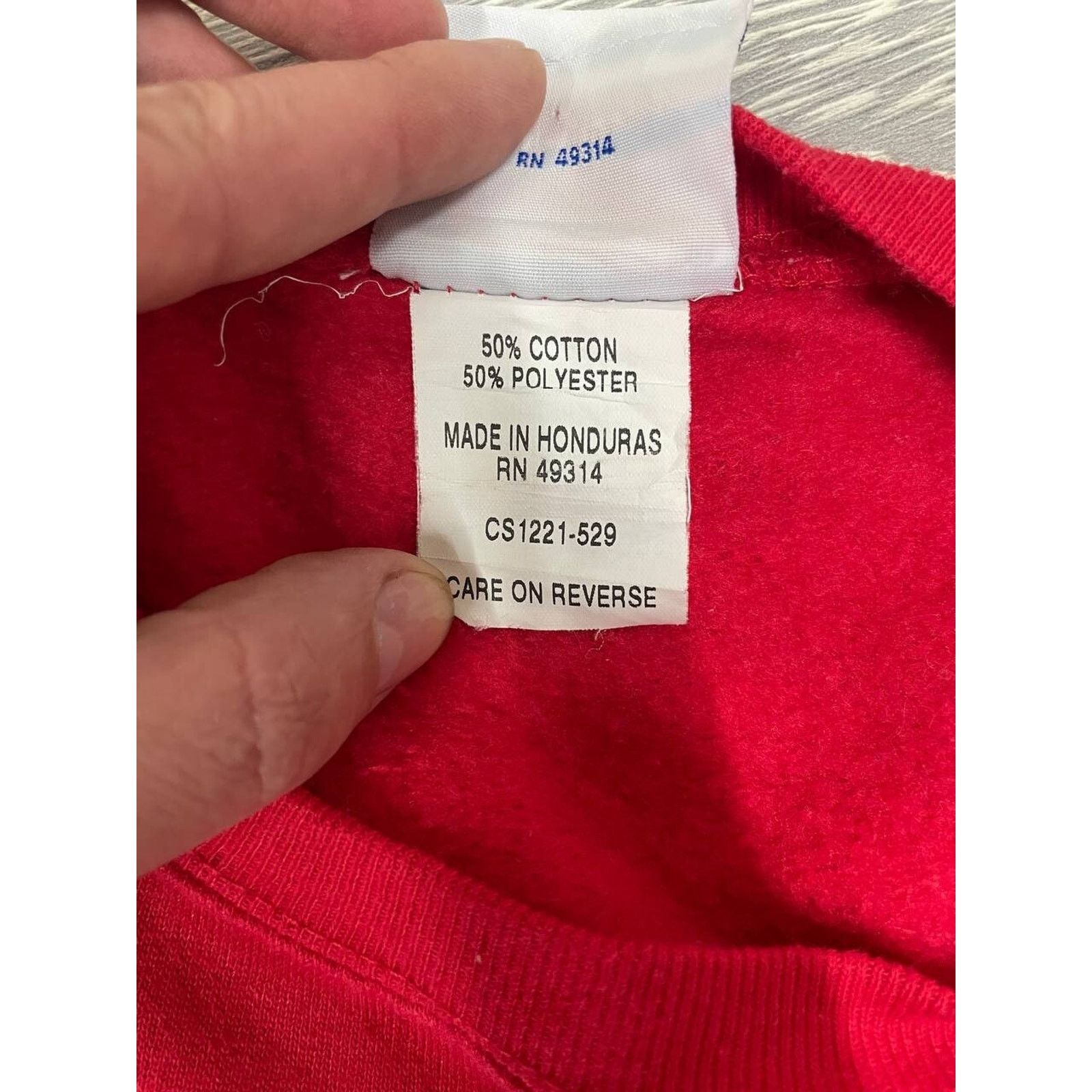 Champion × Vintage Vintage Champion Red Crewneck Sweatshirt USA Tag Size S Size US S / EU 44-46 / 1 - 8 Thumbnail