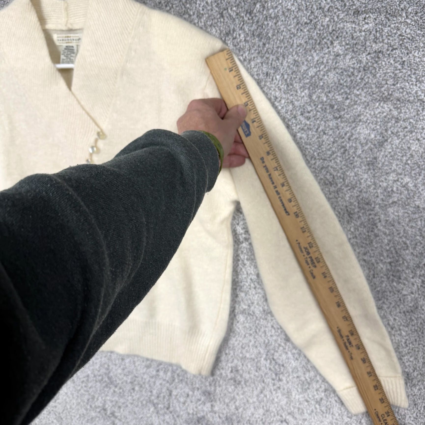 Vintage VINTAGE YarnWorks Sweater Womens M Cream 80s 90s Wool Blend V-Neck Preppy Knit Pullover Lightweight Hand Wash Only Size M / US 6-8 / IT 42-44 - 3 Thumbnail