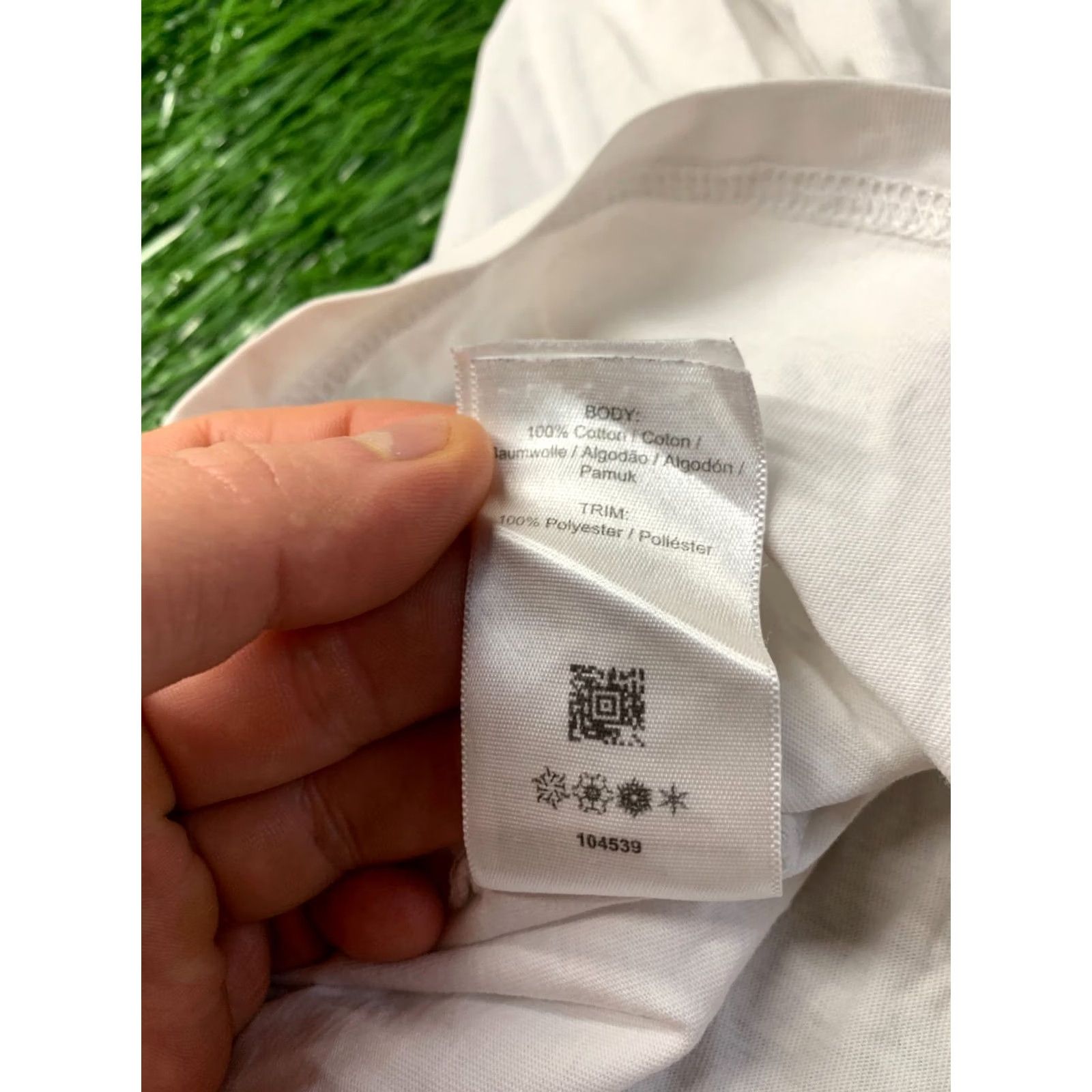 Fred Perry FRED PERRY ORIGINAL MEN CASUAL SHORT SLEEVE SHIRT T-SHIRT JERSEY SIZE L LARGE White Crew Neck 100% Cotton Jersey Men's T-Shirt Basic Shirt Size US L / EU 52-54 / 3 - 7 Thumbnail