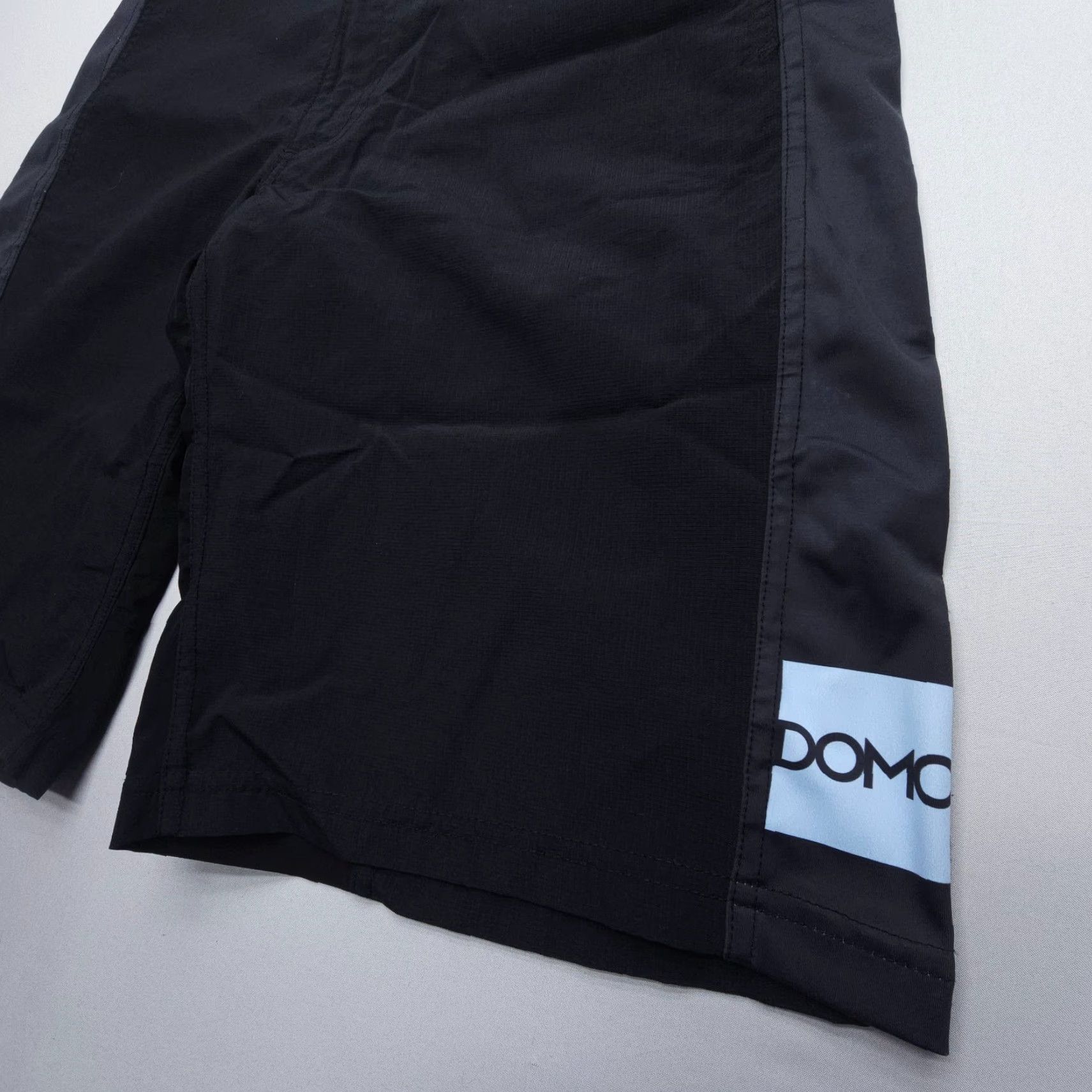 Vintage DNA Cycling Shorts Mens Large Black MTB Biking Adjustable Lightweight Pockets Polyester Italy Logo Domo 2000s Fashion? Size US 33 - 3 Thumbnail