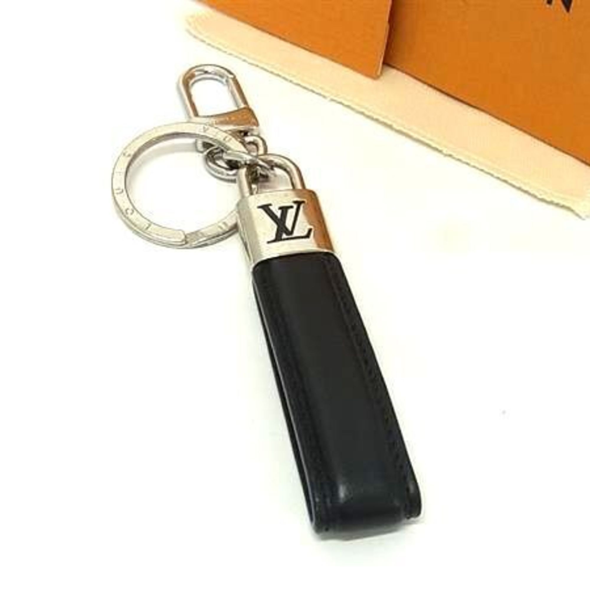 Louis Vuitton LOUIS VUITTON Dragonne LV Padlock Keychain M00745 Black Leather and Metal Men's Key Ring Size ONE SIZE - 1 Thumbnail