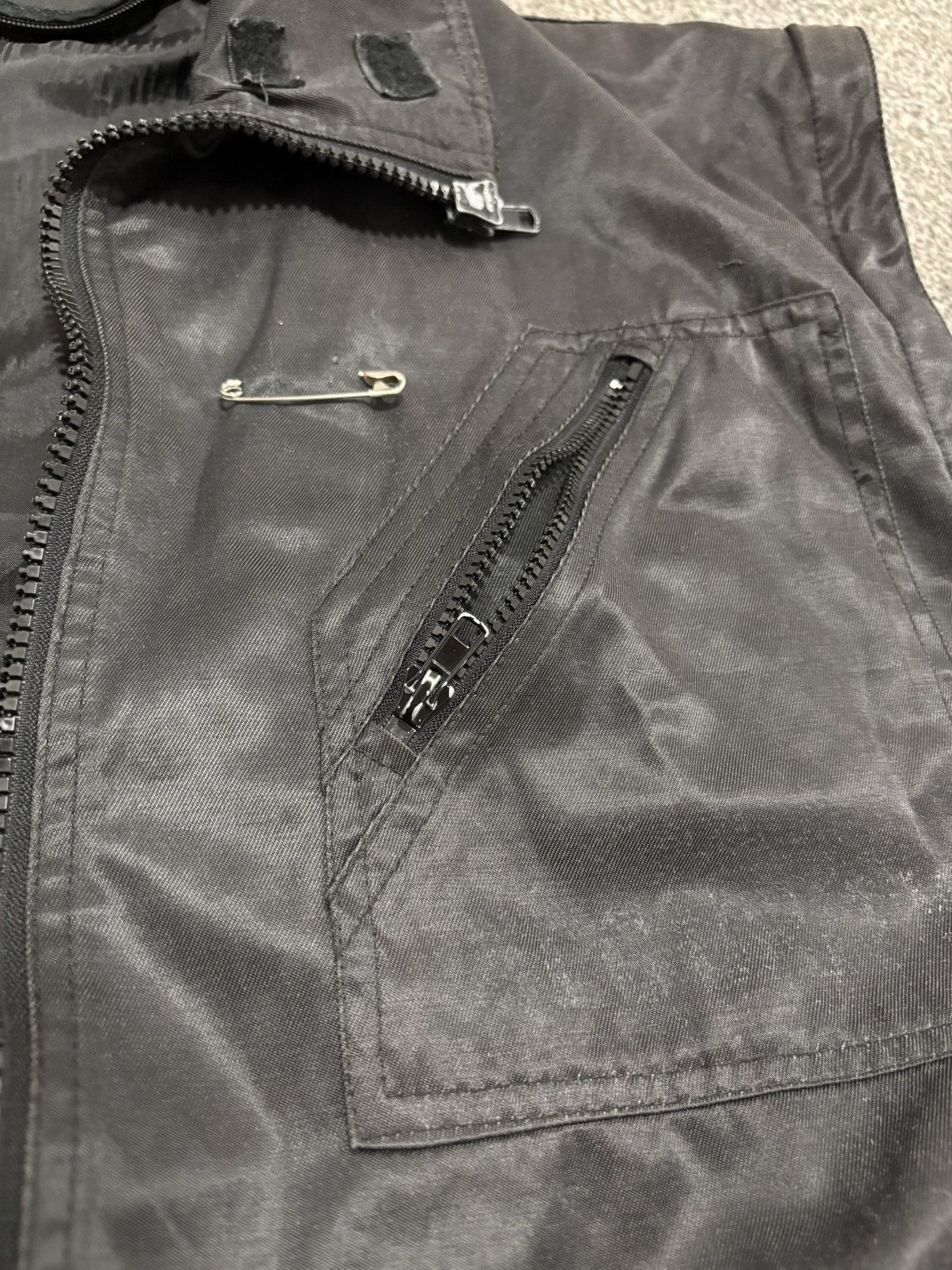Vintage Archive Security Faded Cargo Vest Size US L / EU 52-54 / 3 - 3 Thumbnail