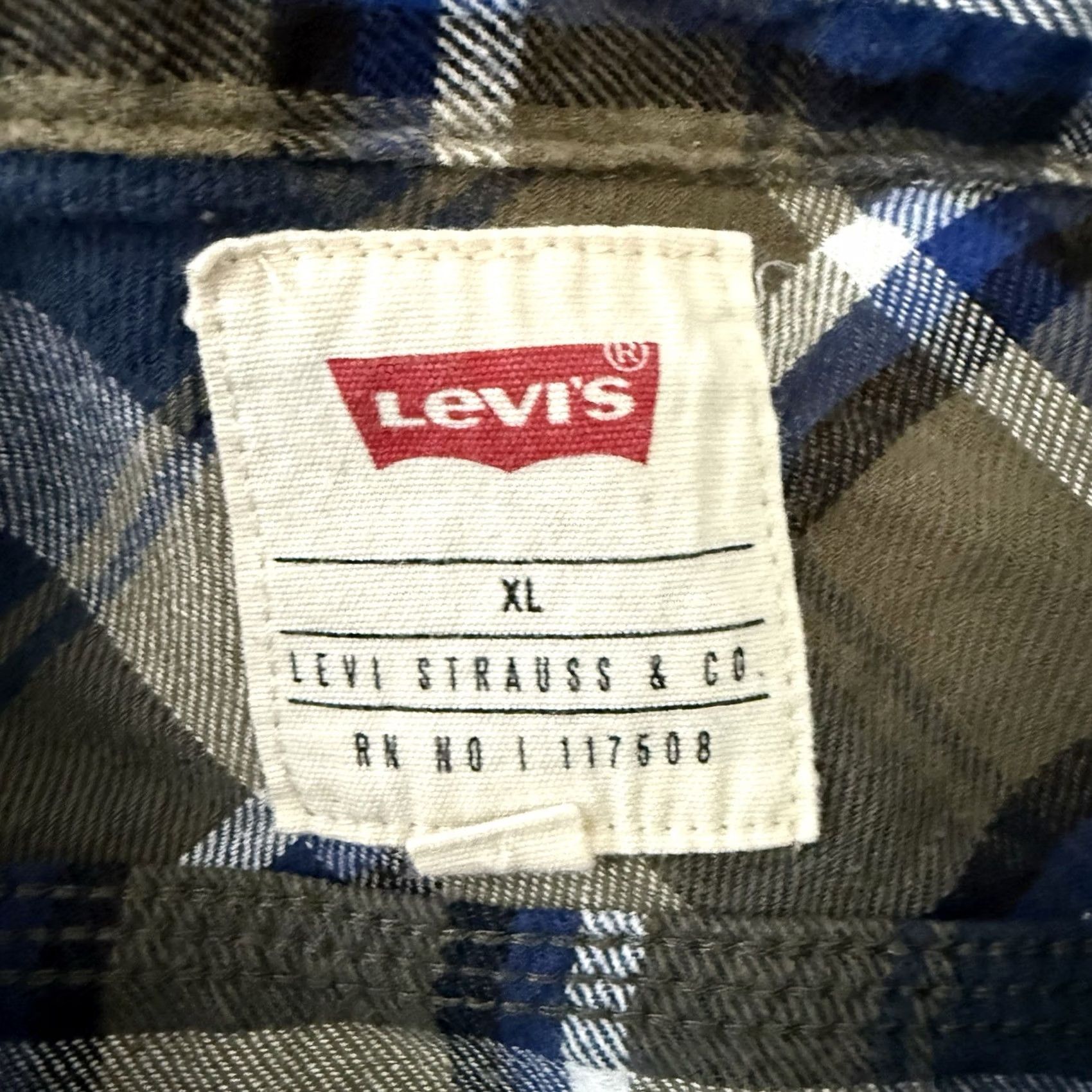 Levi's Levi’s Flannel Shirt Mens XL Plaid Button Up 100% Cotton Pockets Beige Slim Fit? No—Regular Fit. Size US XL / EU 56 / 4 - 2 Thumbnail
