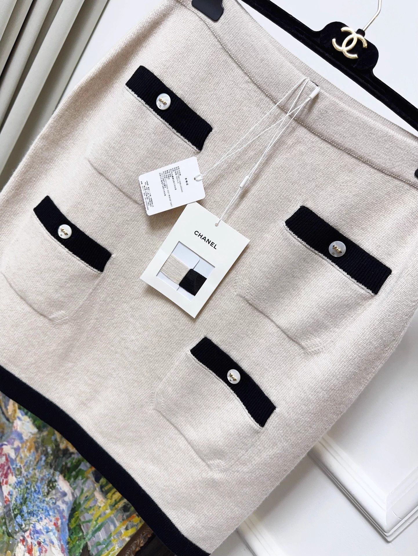 Chanel Chanel 25K Knitted Beige Black Gemini Piping Mini Skirt 40 Size 28" / US 6 / IT 42 - 8 Thumbnail