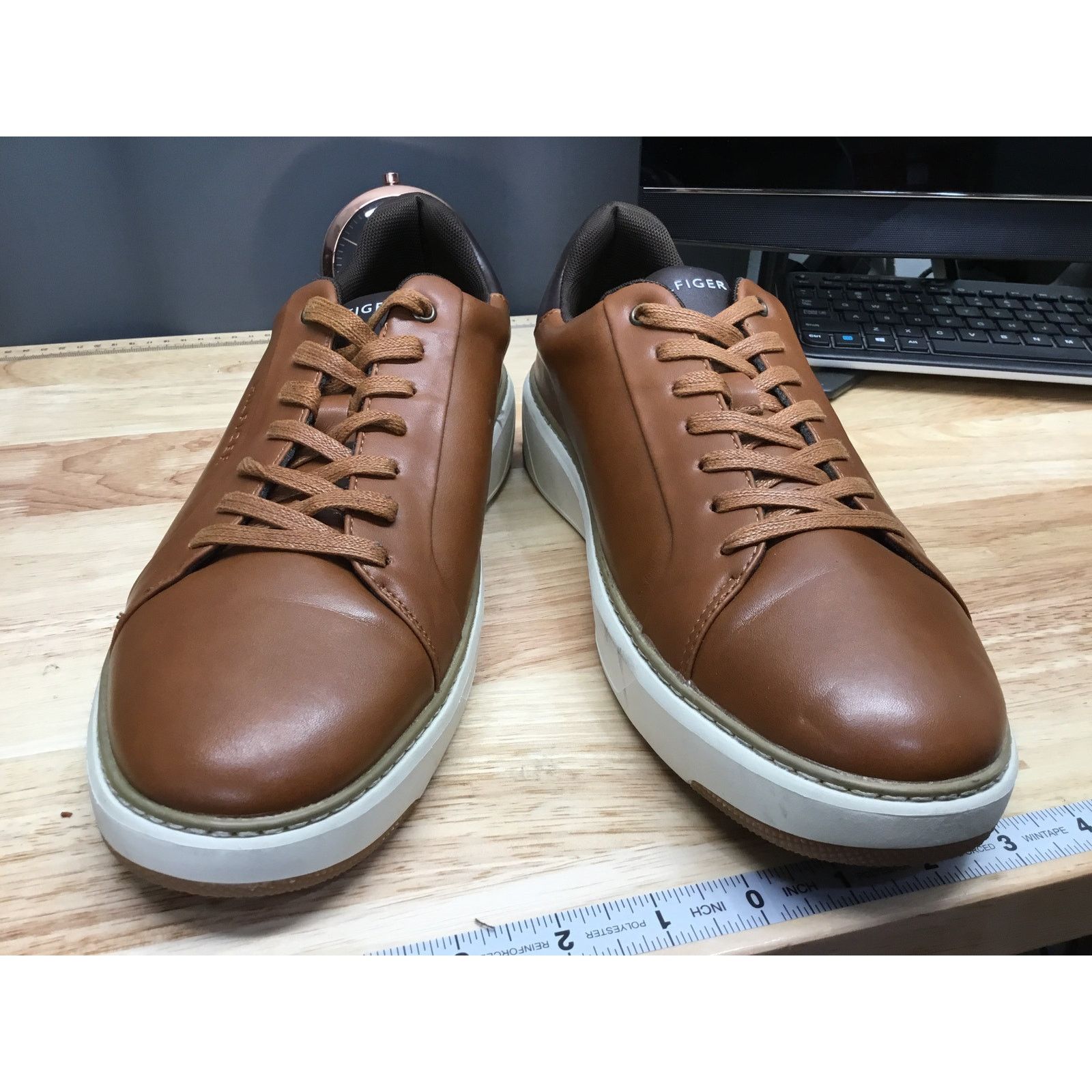 Tommy Hilfiger Tommy Hilfiger Sneaker Men 10.5 Brwn Leather Lace Up Low Top Size US 10.5 / EU 43-44 - 1 Thumbnail