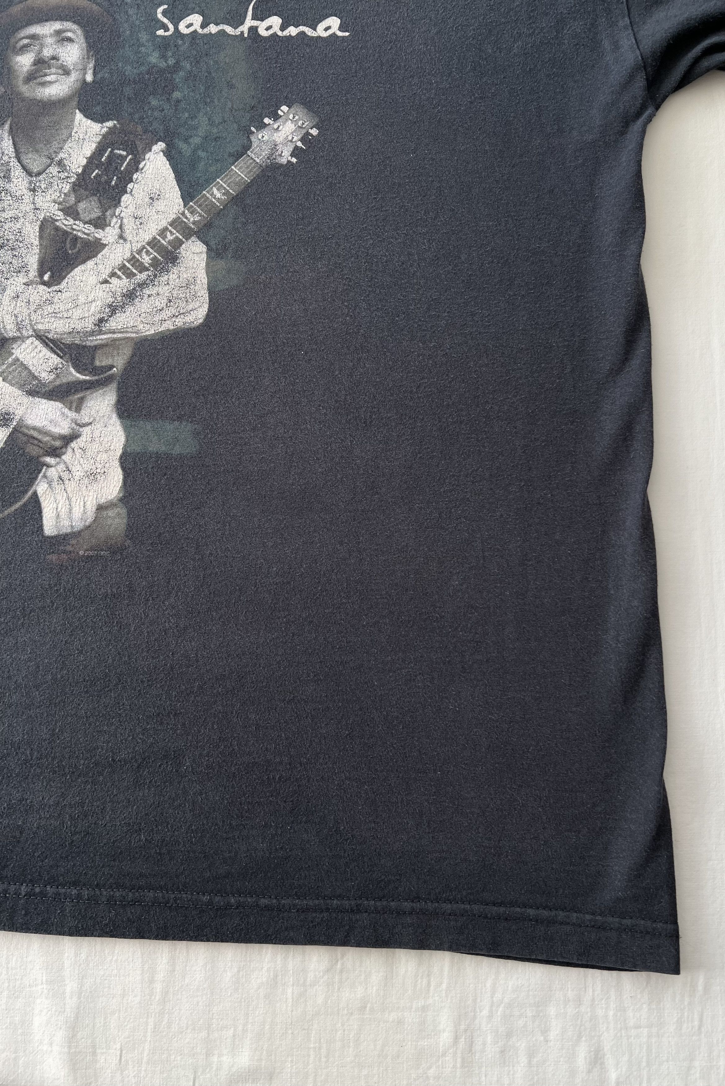 Band Tees Vintage 2003 Carlos Santana Shaman Tour Black T-shirt Size US XL / EU 56 / 4 - 7 Thumbnail