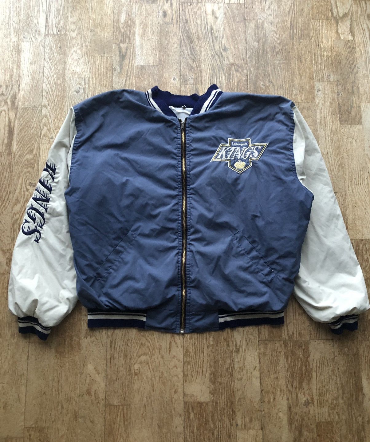 NHL VINTAGE LOS ANGELES KINGS NHL BOMBER JACKET Size US L / EU 52-54 / 3 - 1 Thumbnail