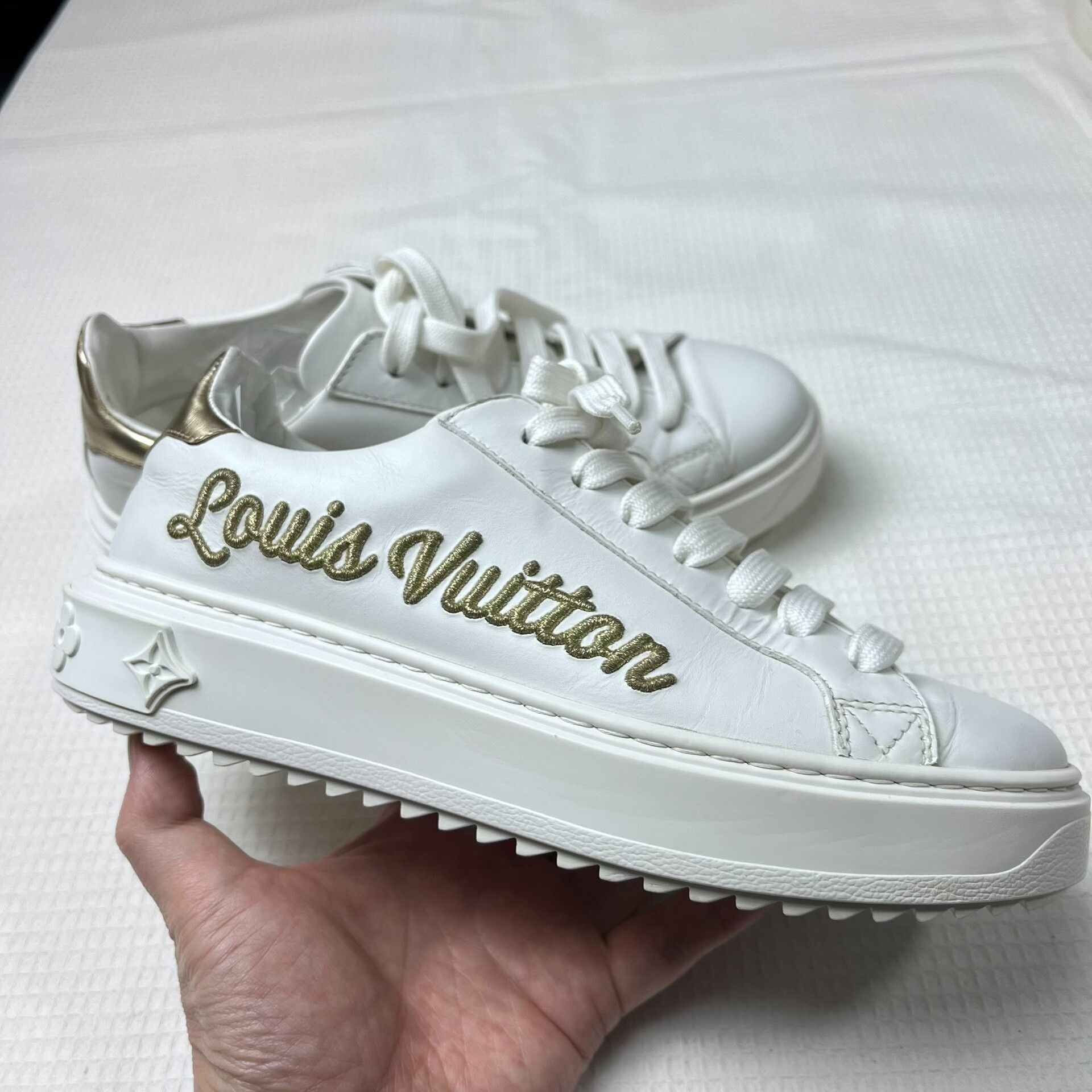 Louis Vuitton Louis Vuitton White Embroidered Platform Shoes Size US 5.5 / IT 35.5 - 1 Thumbnail