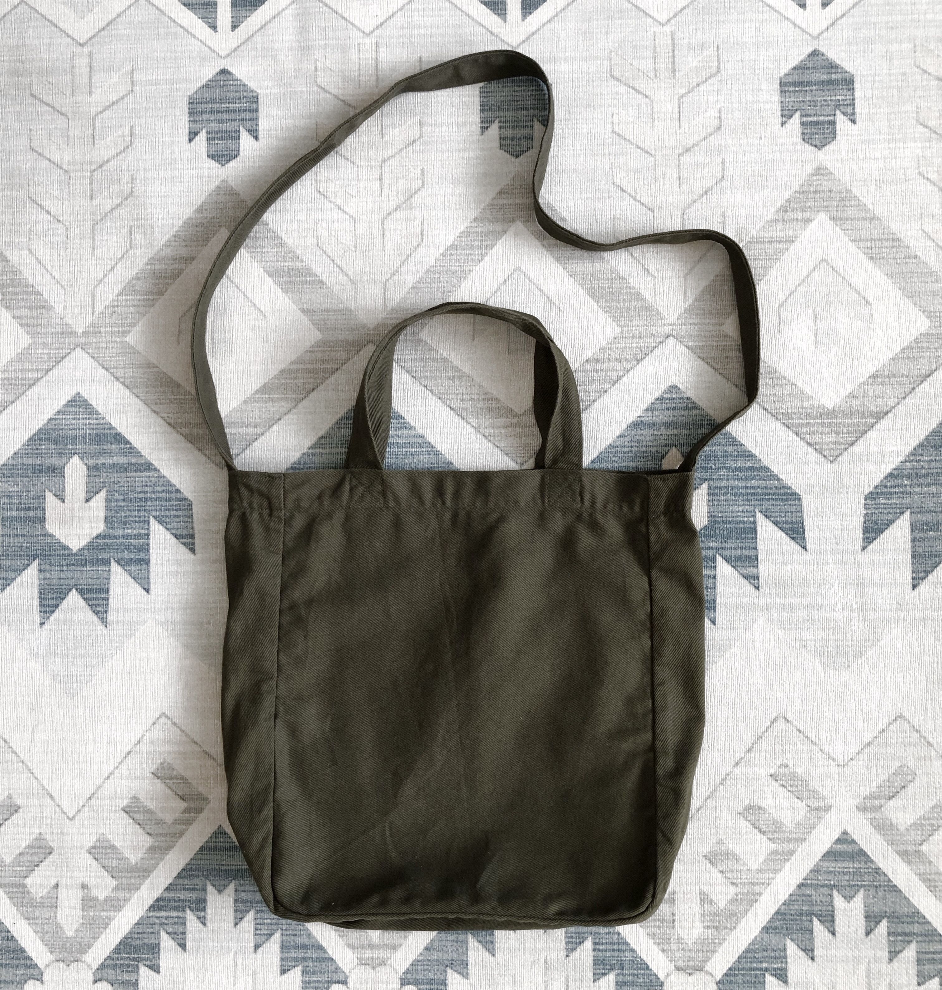 Issey Miyake × Vintage PLANTATION ISSEY MIYAKE GREEN ARMY 2-WAYS TOTE BAG Size ONE SIZE - 2 Thumbnail