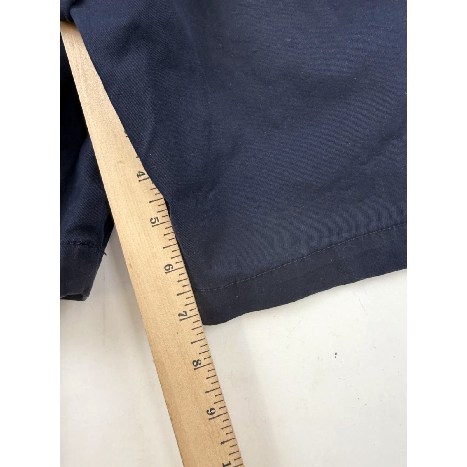 Banana Republic Banana Republic Shorts Mens 36 Blue Aiden Short Chino 9 Inseam Casual Size US 36 / EU 52 - 5 Thumbnail