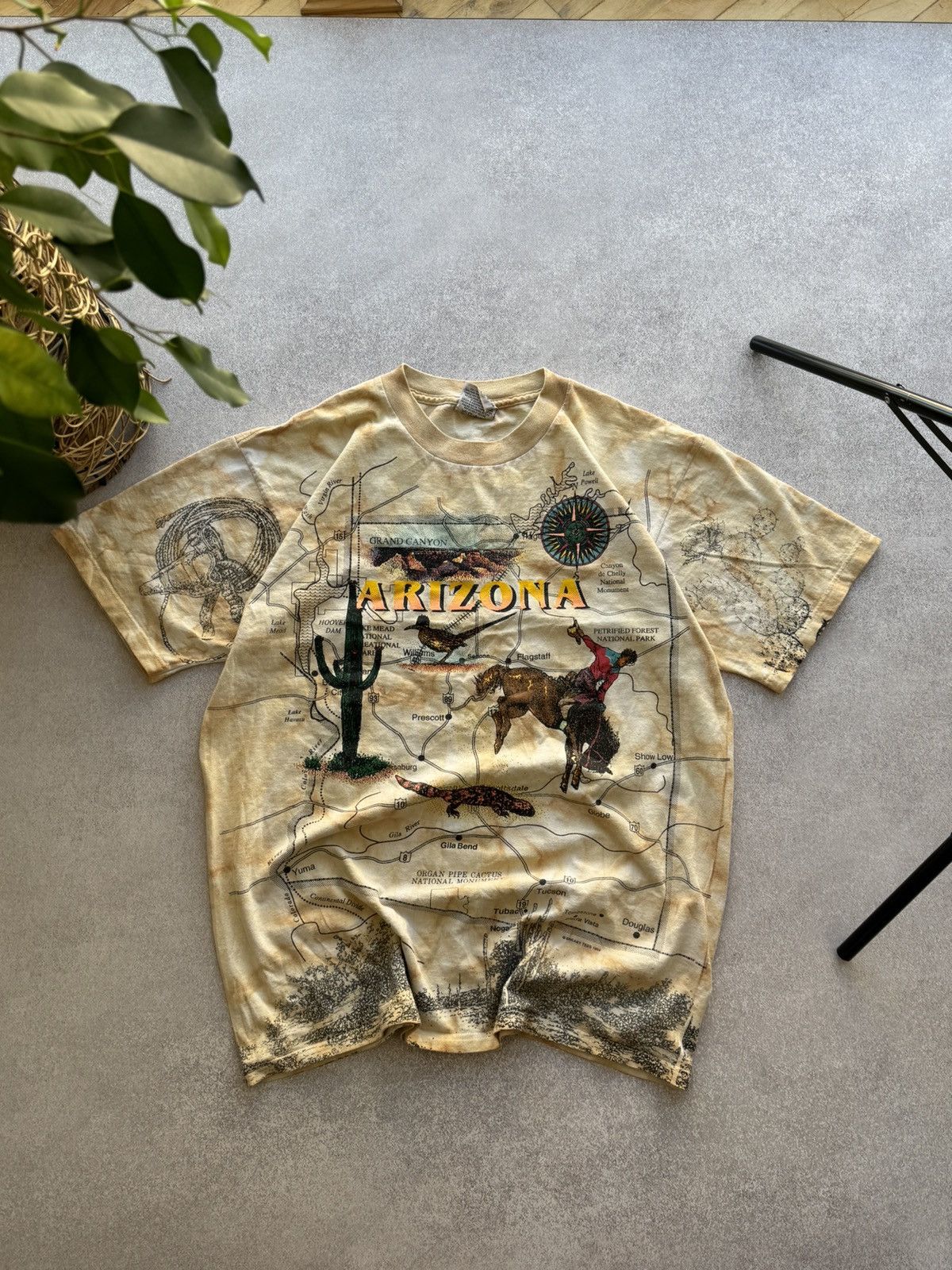Gildan Vintage Arizona 1994 over print map Tee Size US L / EU 52-54 / 3 - 1 Thumbnail