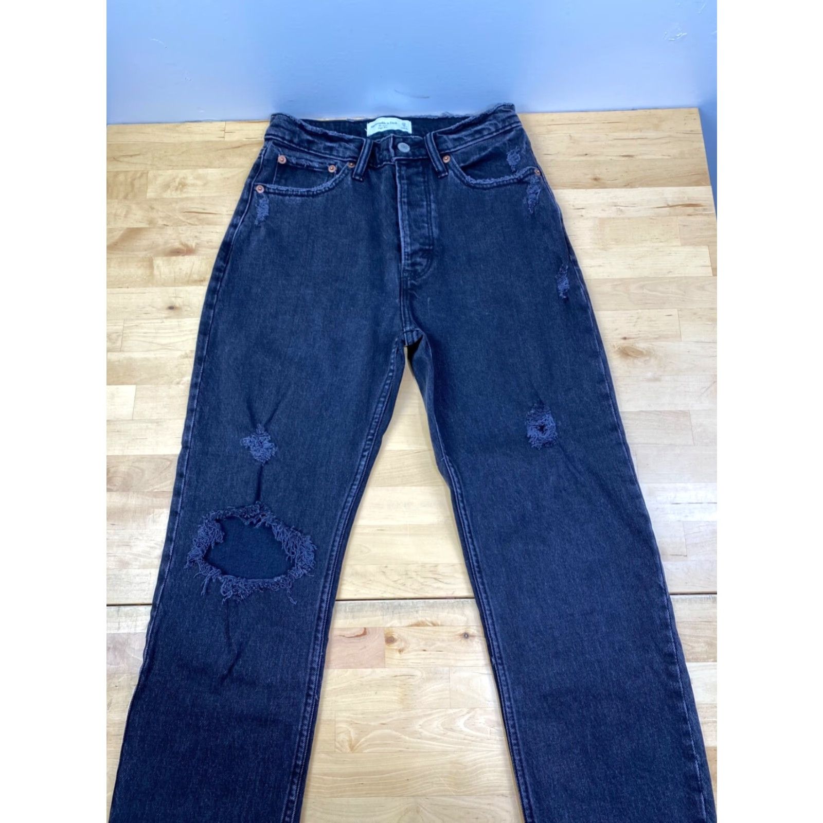 Abercrombie & Fitch Abercrombie & Fitch The Dad High Rise Jeans Womens XS 25/0 Black Denim 90s Grunge Pockets Distressed Straight Jeans Size 26" / US 2 / IT 38 - 2 Thumbnail