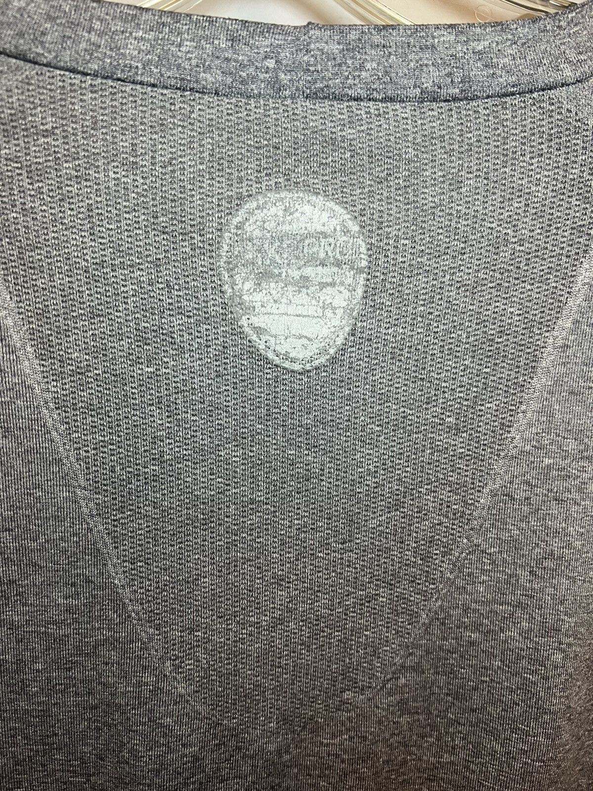 Nike Vintage Nike dri-fit long sleeve activewear shirt Size US L / EU 52-54 / 3 - 5 Thumbnail