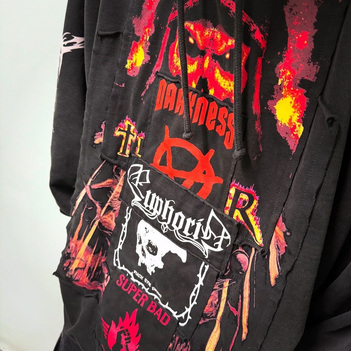 Vetements Vetements AW21 Metal Patches Hoodie Size US S / EU 44-46 / 1 - 3 Thumbnail