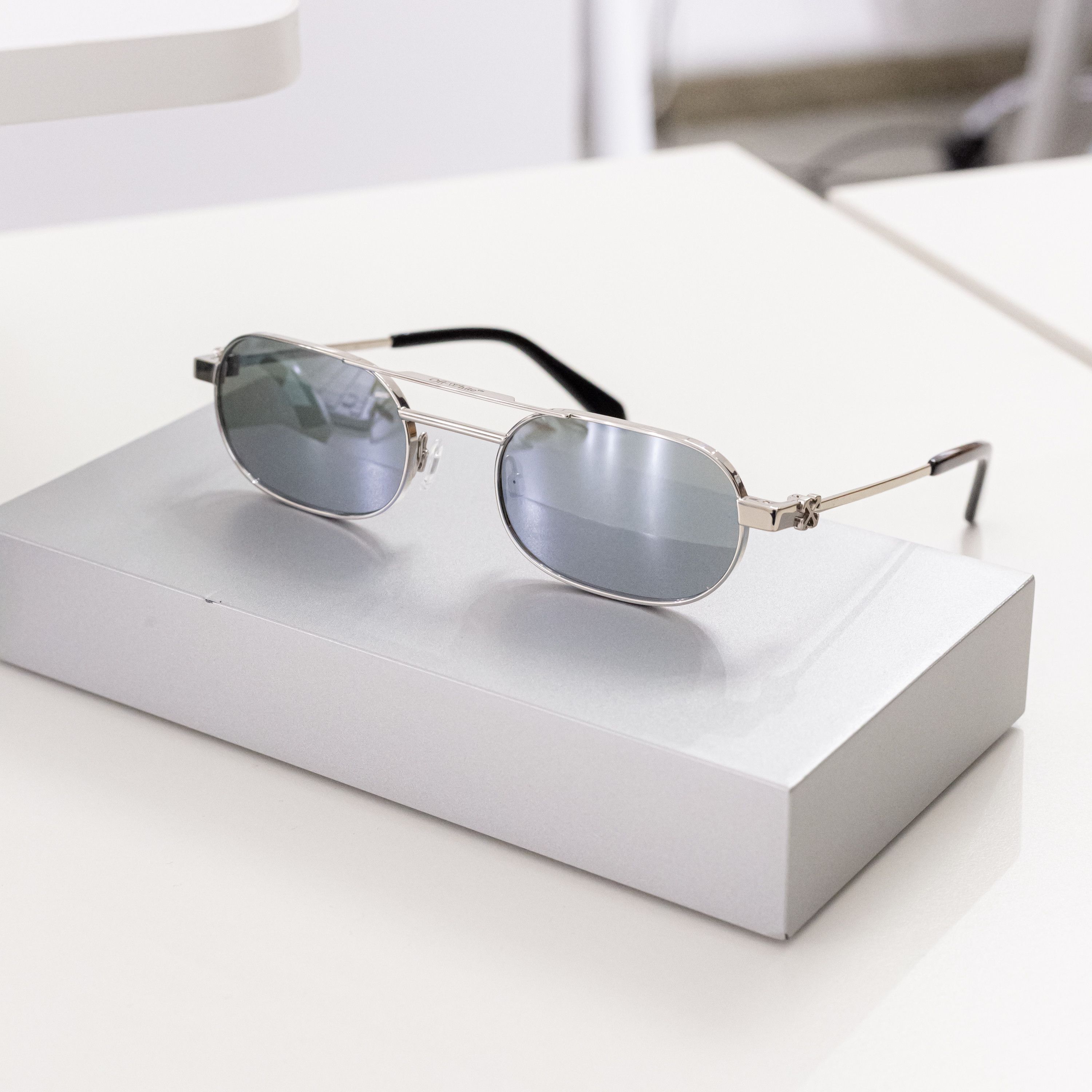 Off-White OFF WHITE OERI123S 17272 Sunglasses Size ONE SIZE - 5 Thumbnail