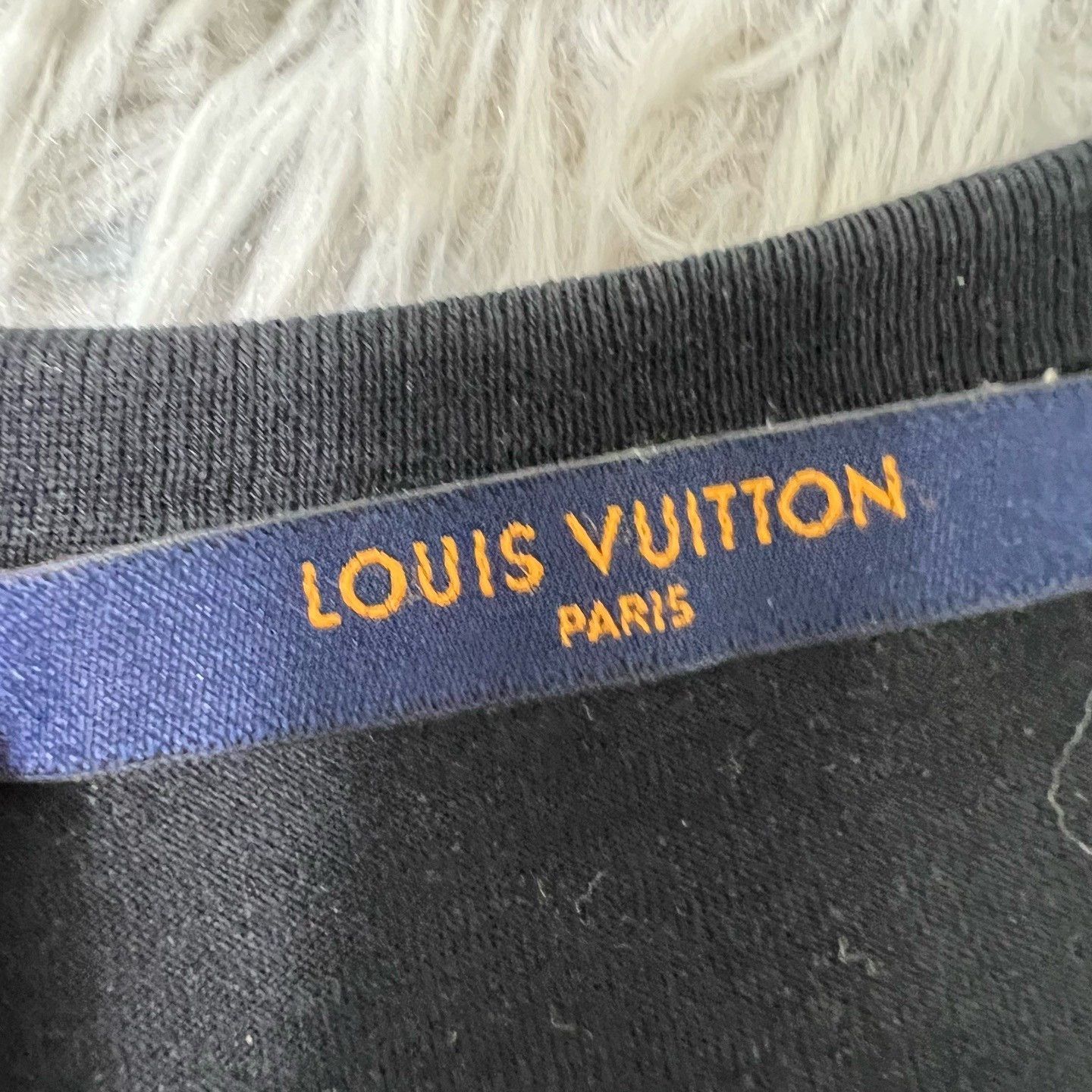 Louis Vuitton Louis Vuitton Short Sleeve T-Shirt Size US M / EU 48-50 / 2 - 2 Thumbnail