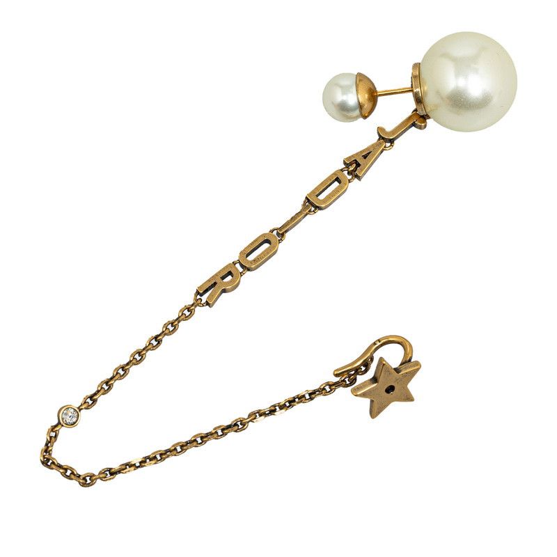 image of Dior Faux Pearl J'aDior Ear Cuff in Gold, Women's
