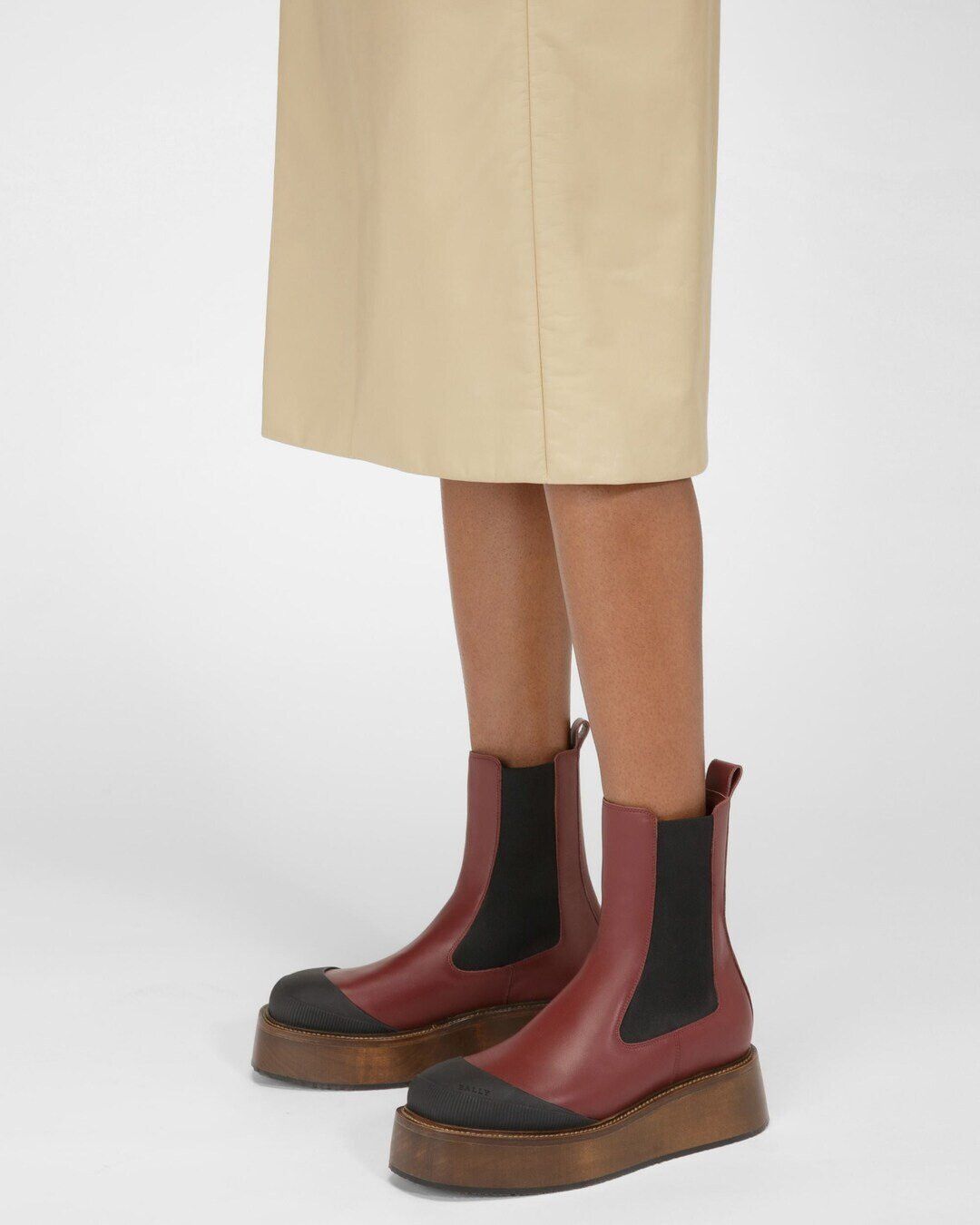 Bally o1y0725 Ankle Boots in Burgundy/Black Size US 6.5 / IT 36.5 - 4 Thumbnail