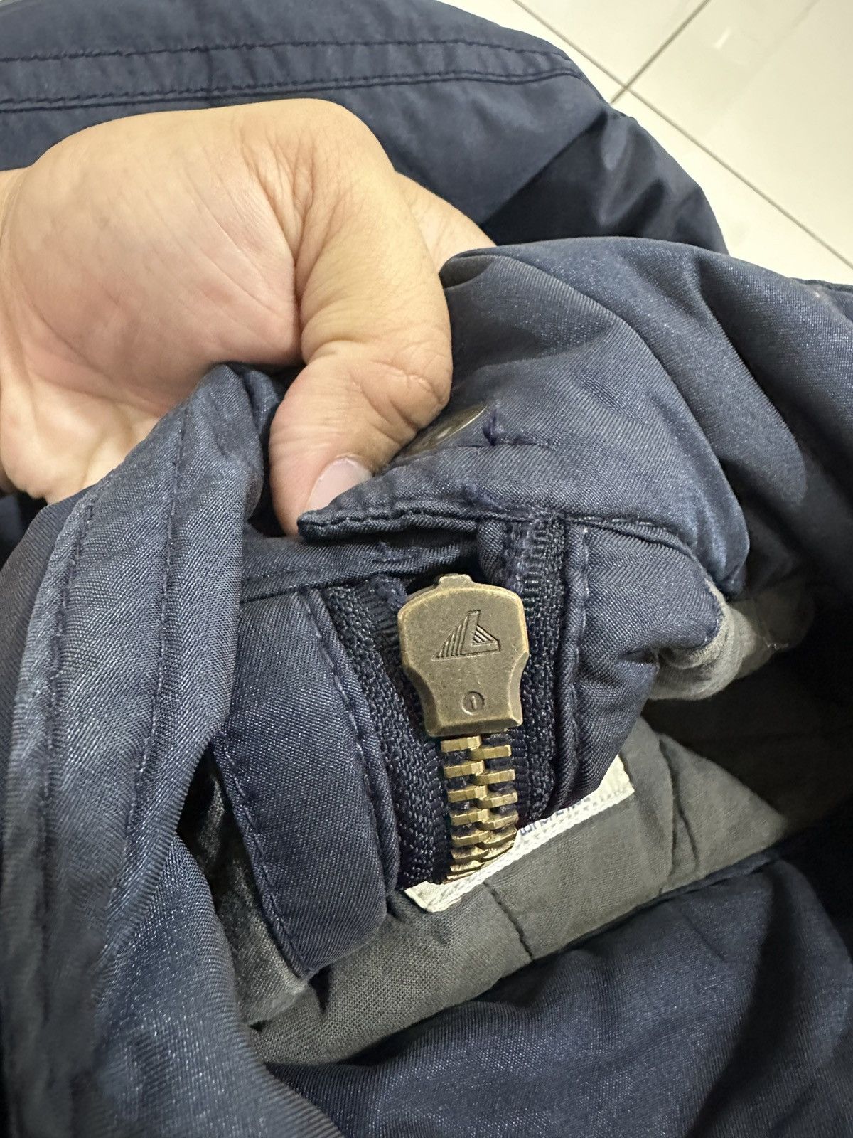 Giorgio Armani Vintage 80’s Armani Jeans Padded Jacket Oversized Blue Power Size US M / EU 48-50 / 2 - 12 Thumbnail