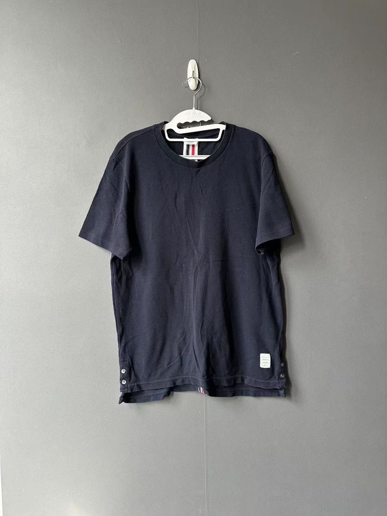 Thom Browne Thom Browne Short sleeves with colored stripes on the back Size US L / EU 52-54 / 3 - 1 Thumbnail