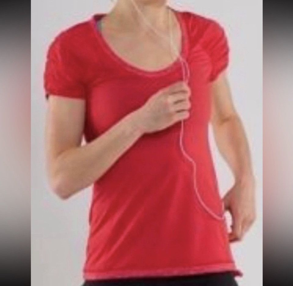 Lululemon Lululemon Run: Willpower Tech Short Sleeve Tee Top Red sz.6 Size S / US 4 / IT 40 - 1 Thumbnail