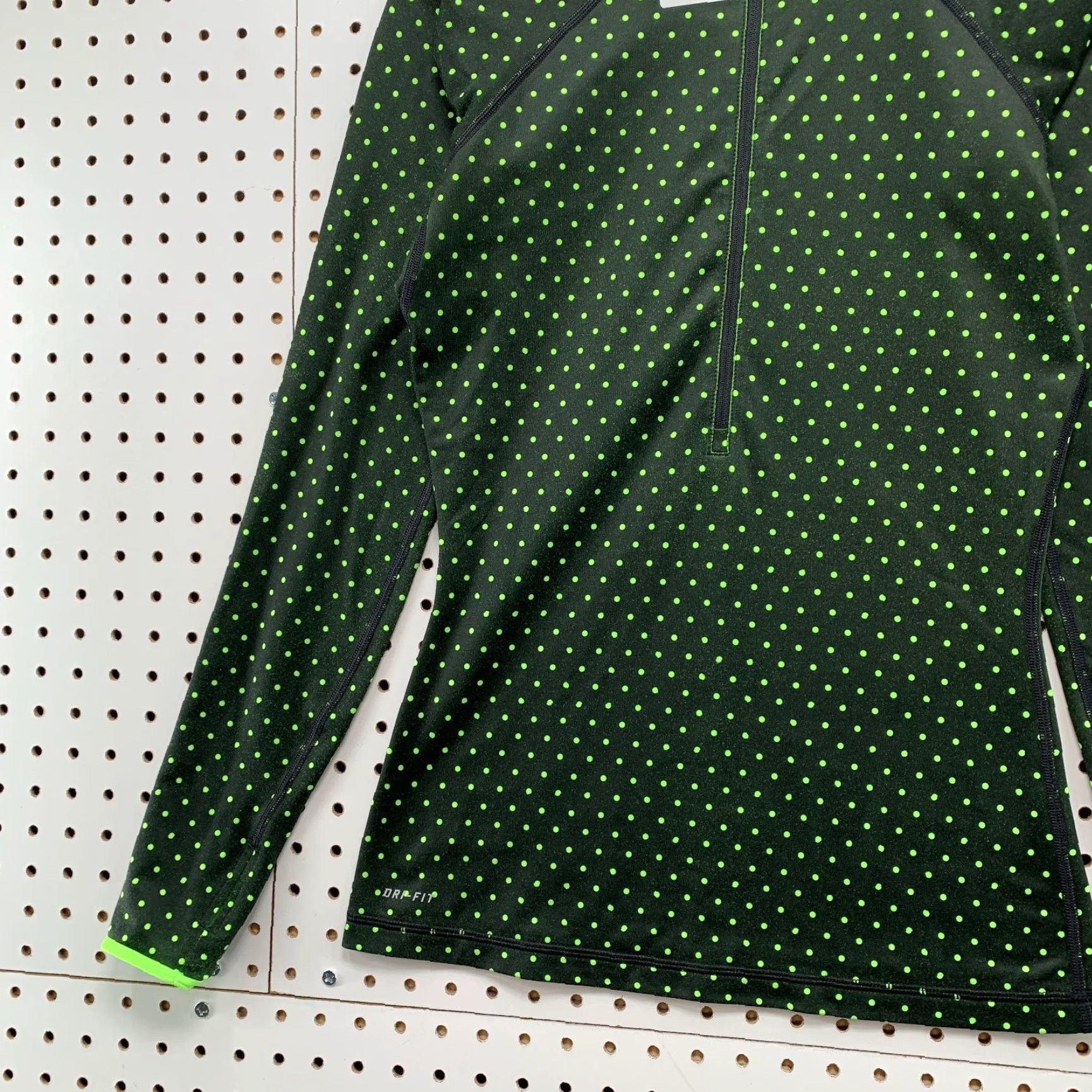 Nike Nike Pro Hyperwarm Womens 1/2 Zip Active Pullover Green Polka Dot Warm Workout Shirt Size M / US 6-8 / IT 42-44 - 3 Thumbnail
