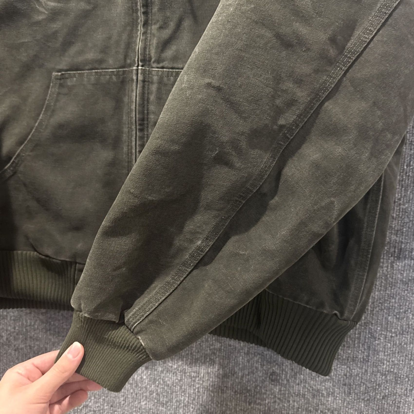 Carhartt VINTAGE Carhartt Quilted Hooded Active Jacket Green Moss J130 MOS Men’s XL Bomber Jacket Mens Green Quilted Hooded Active Jacket Size US XL / EU 56 / 4 - 2 Thumbnail