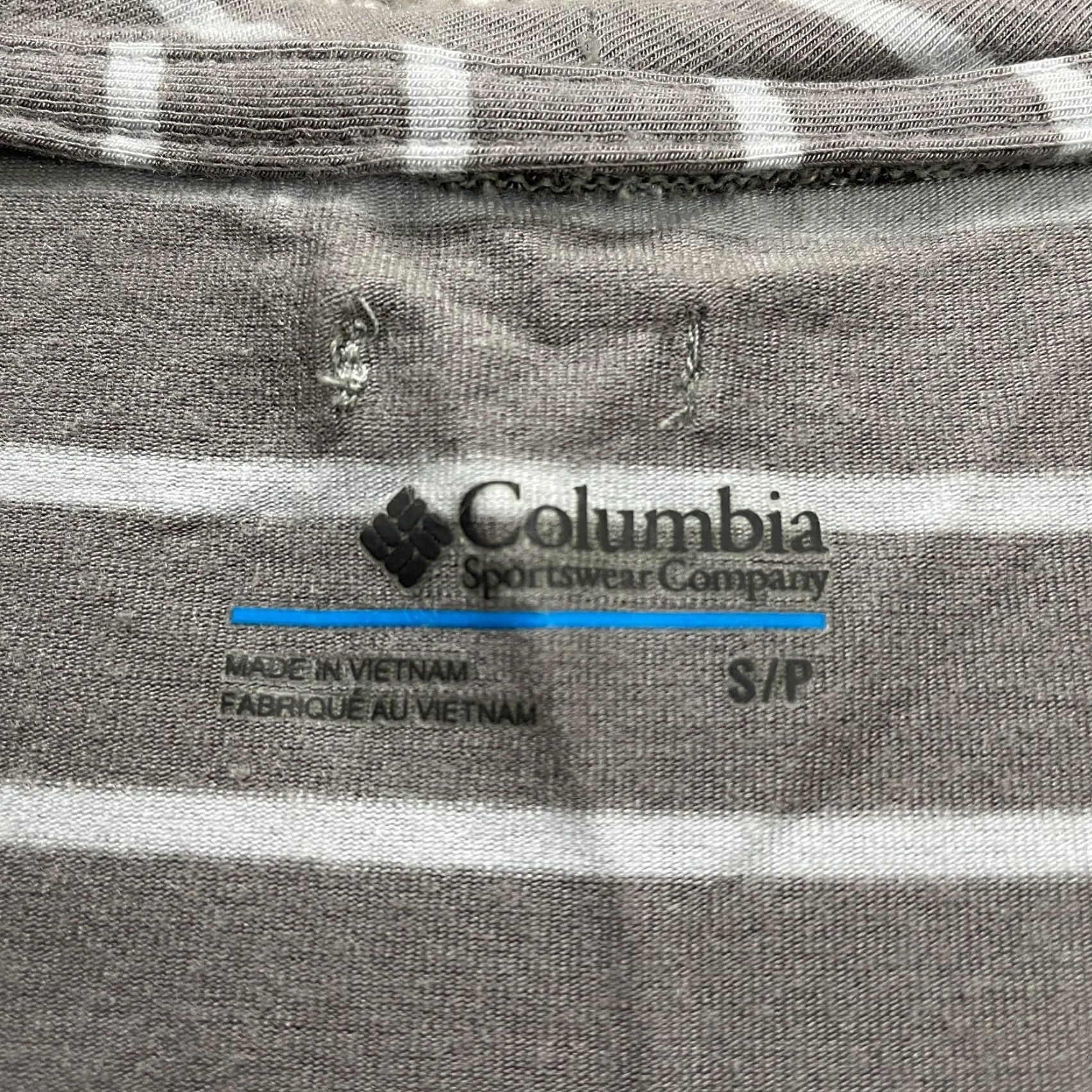Vintage Columbia T Shirt Womens Small Gray Striped Pockets Round Neck Short Sleeve Size S / US 4 / IT 40 - 6 Thumbnail